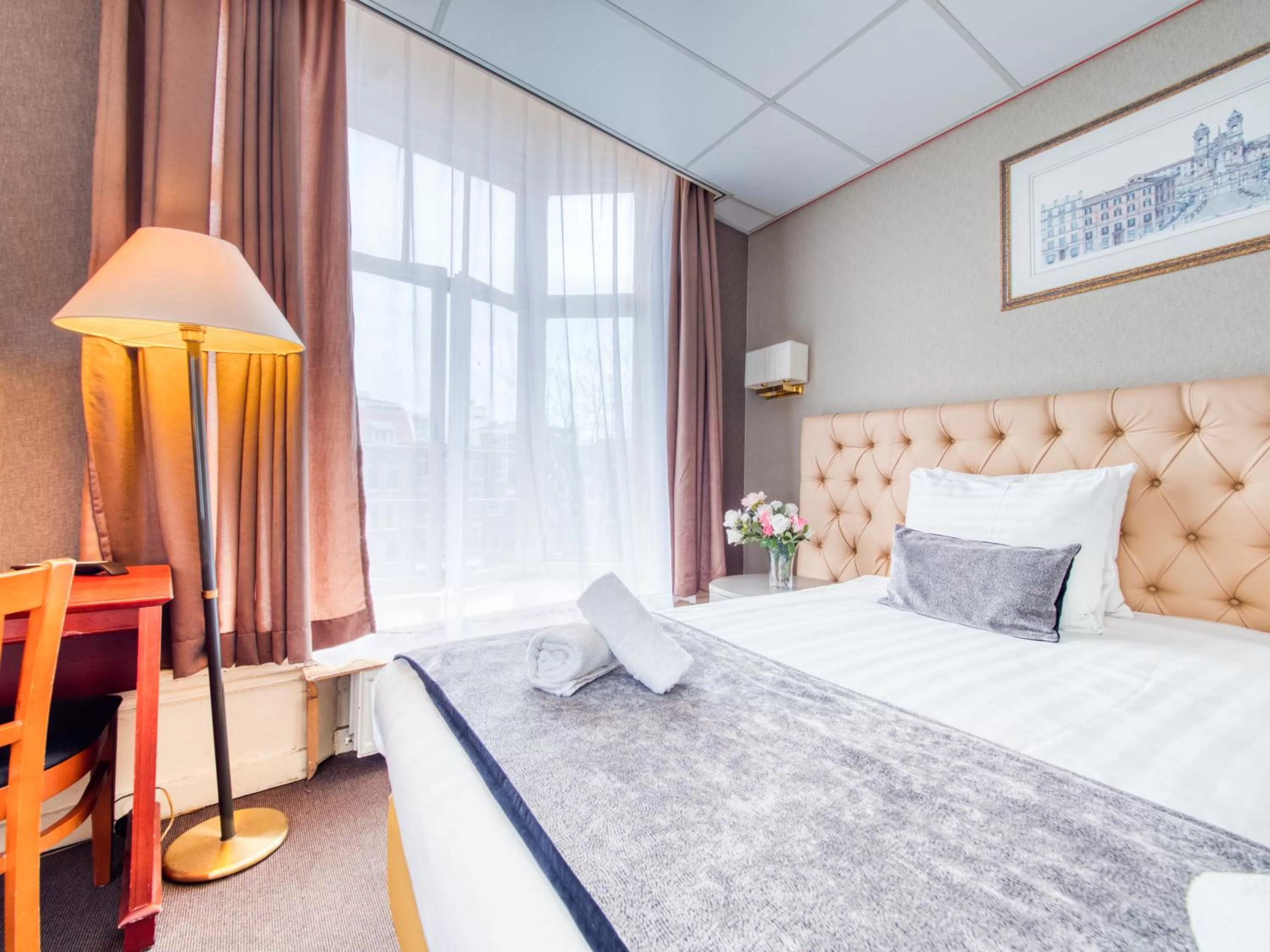 Bed in Di-Ann City Centre Hotel