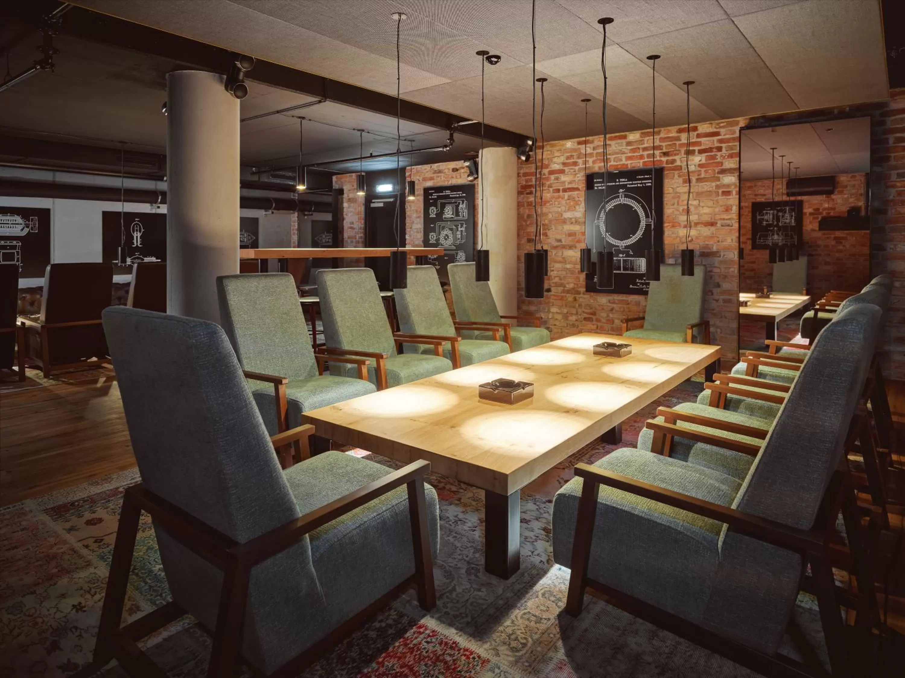 Nightclub / DJ in Mövenpick Zagreb