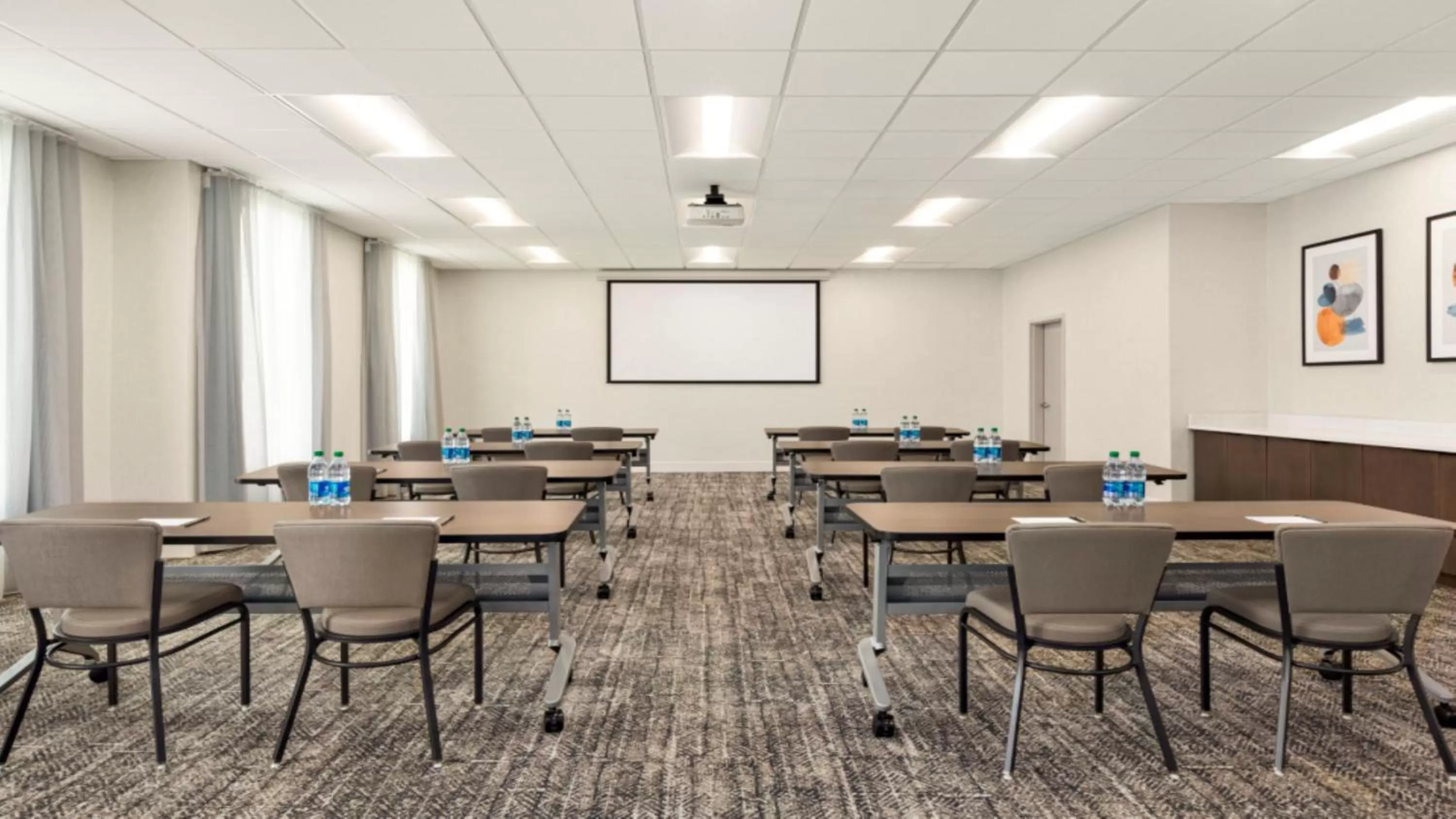 Meeting/conference room in Staybridge Suites - Lexington S Medical Ctr Area by IHG