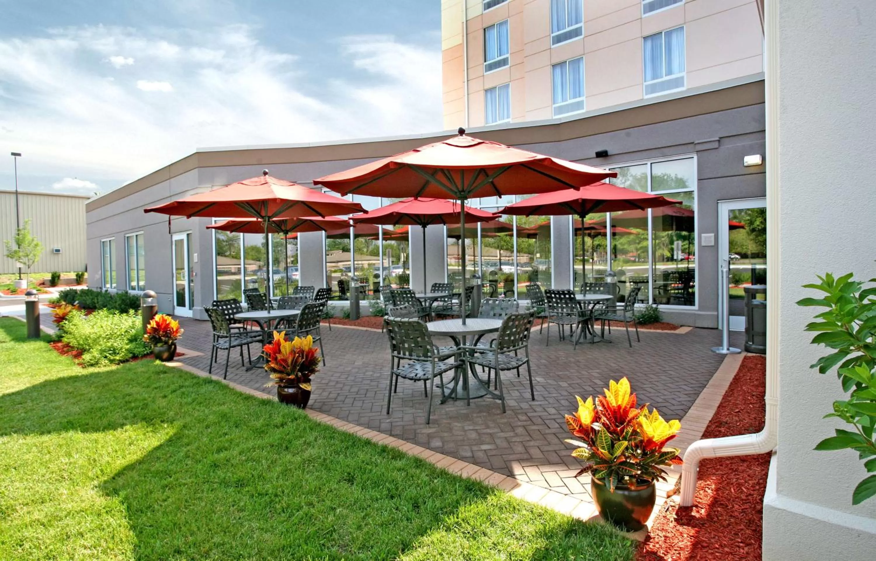 Patio in Hilton Garden Inn Cincinnati Blue Ash