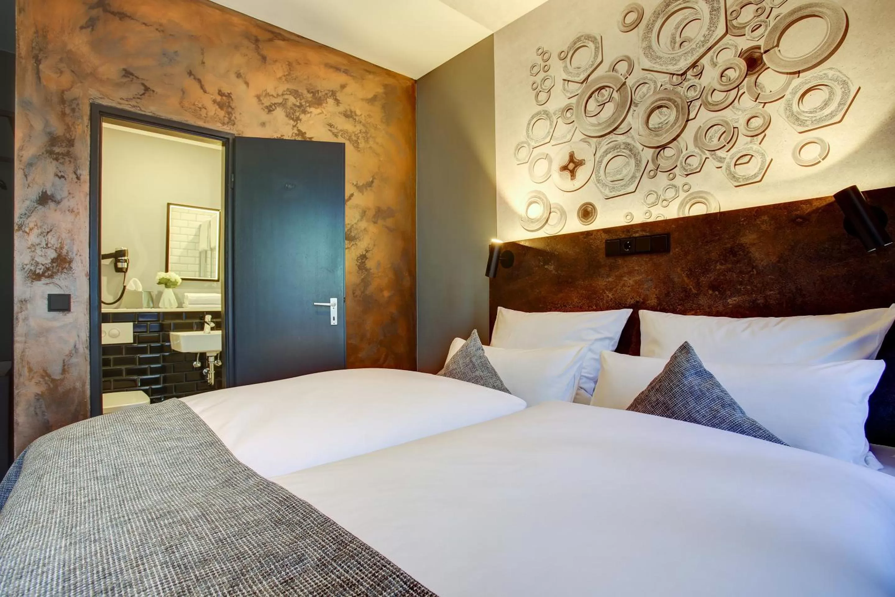 Photo of the whole room, Bed in Boutique Essen City