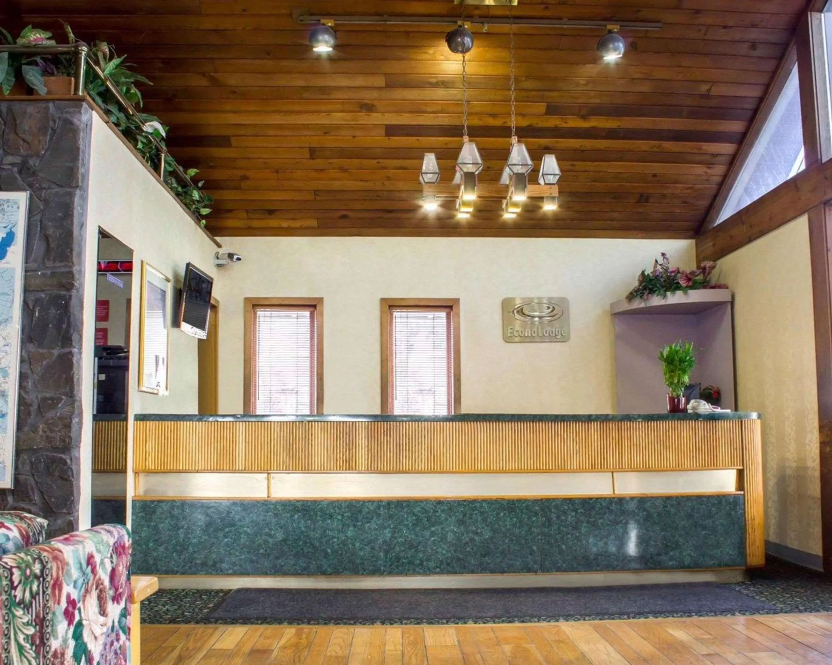 Lobby or reception in Econo Lodge Inn & Suites Colonie Center Mall