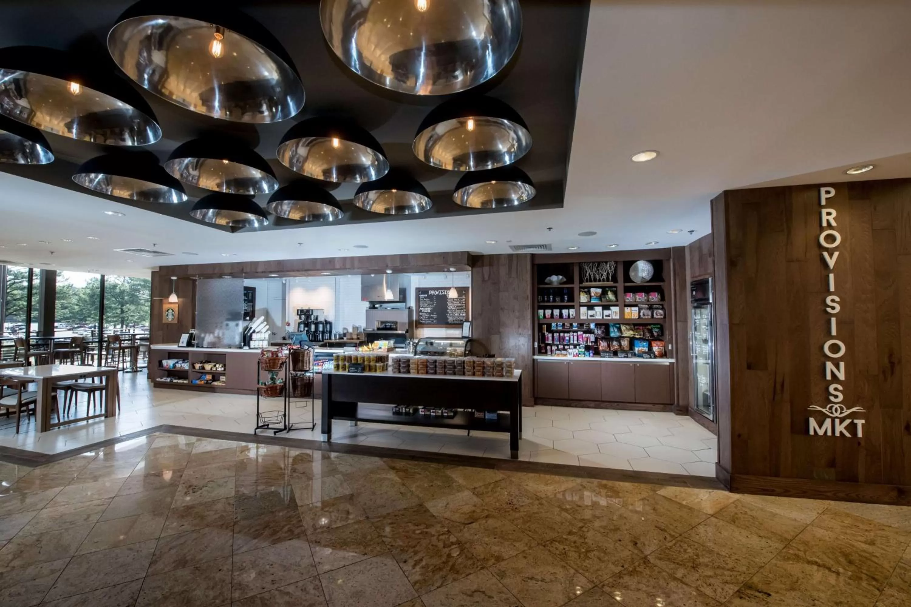 Restaurant/places to eat in Hilton Memphis