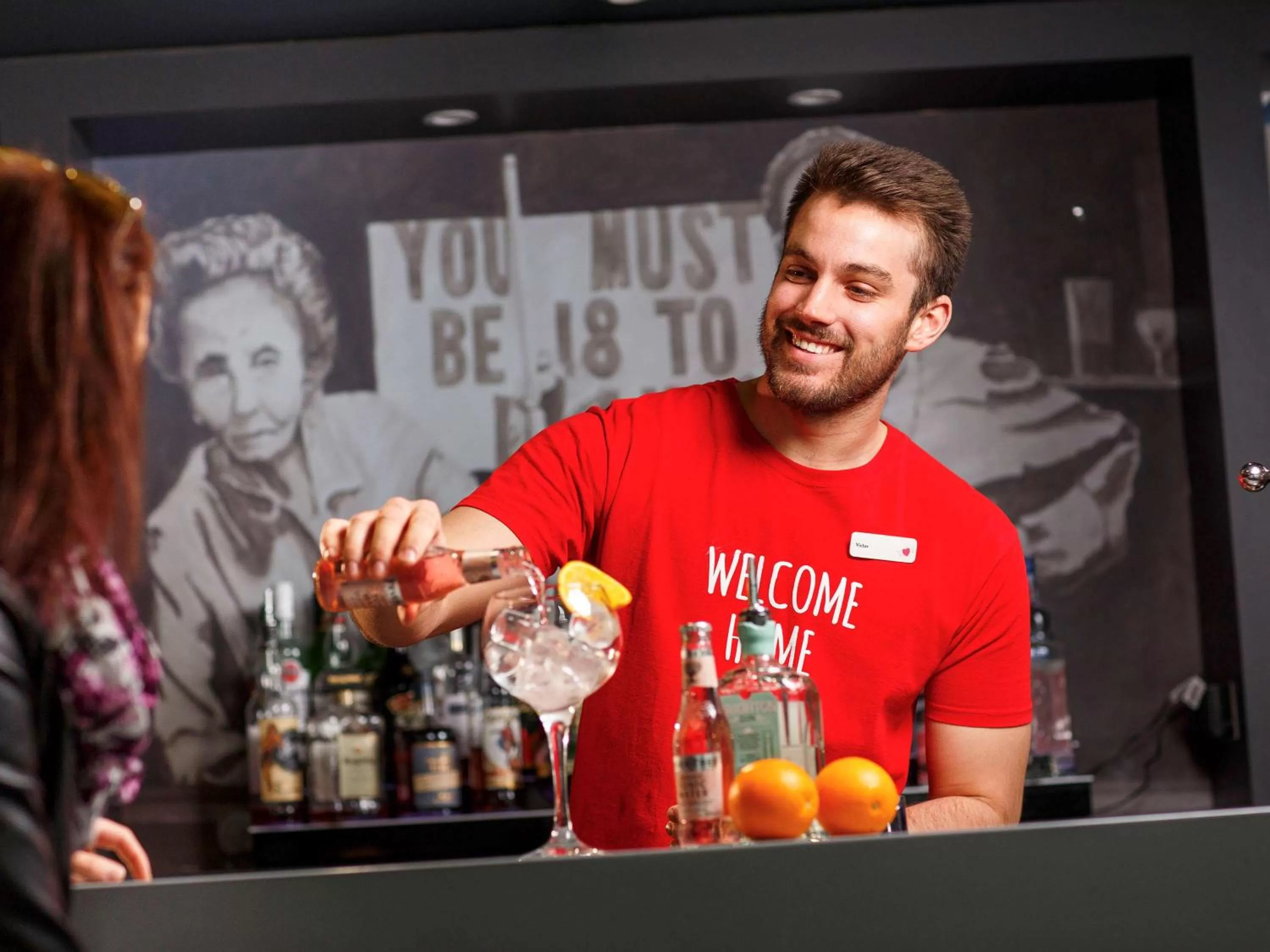 Lounge or bar in ibis Brighton City Centre - Station