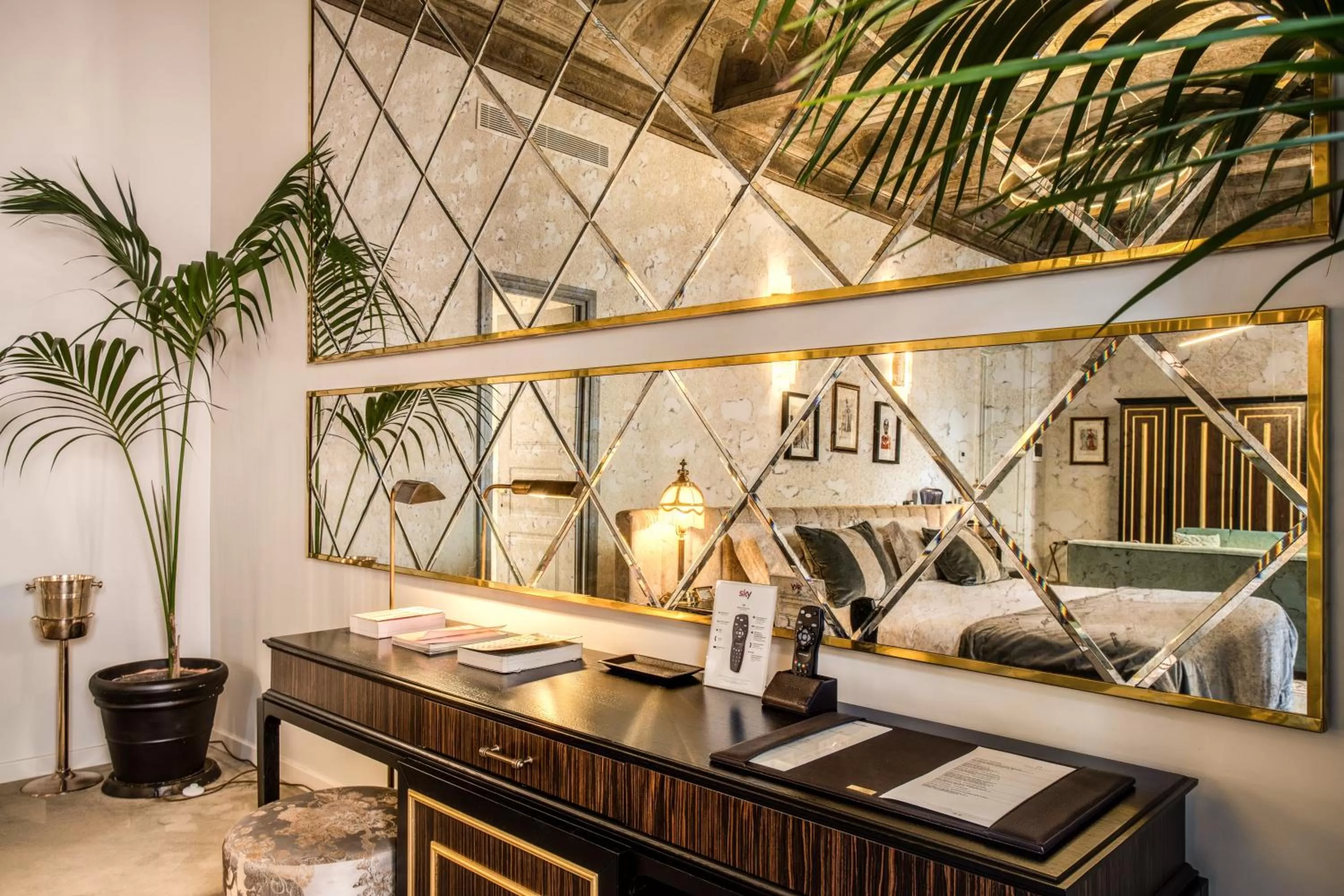 Bed in Martius Private Suites Hotel