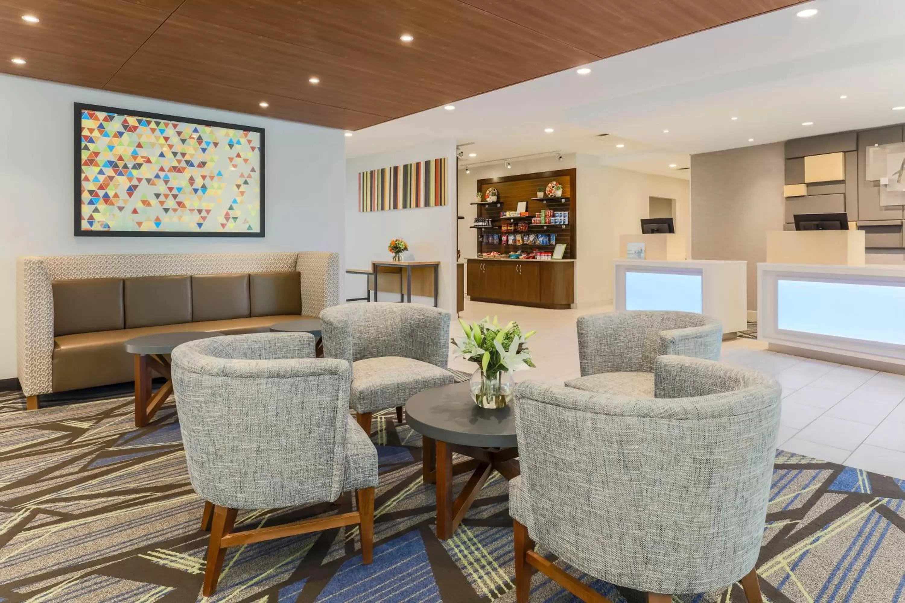 Property building in Holiday Inn Express & Suites Fort Worth Downtown by IHG