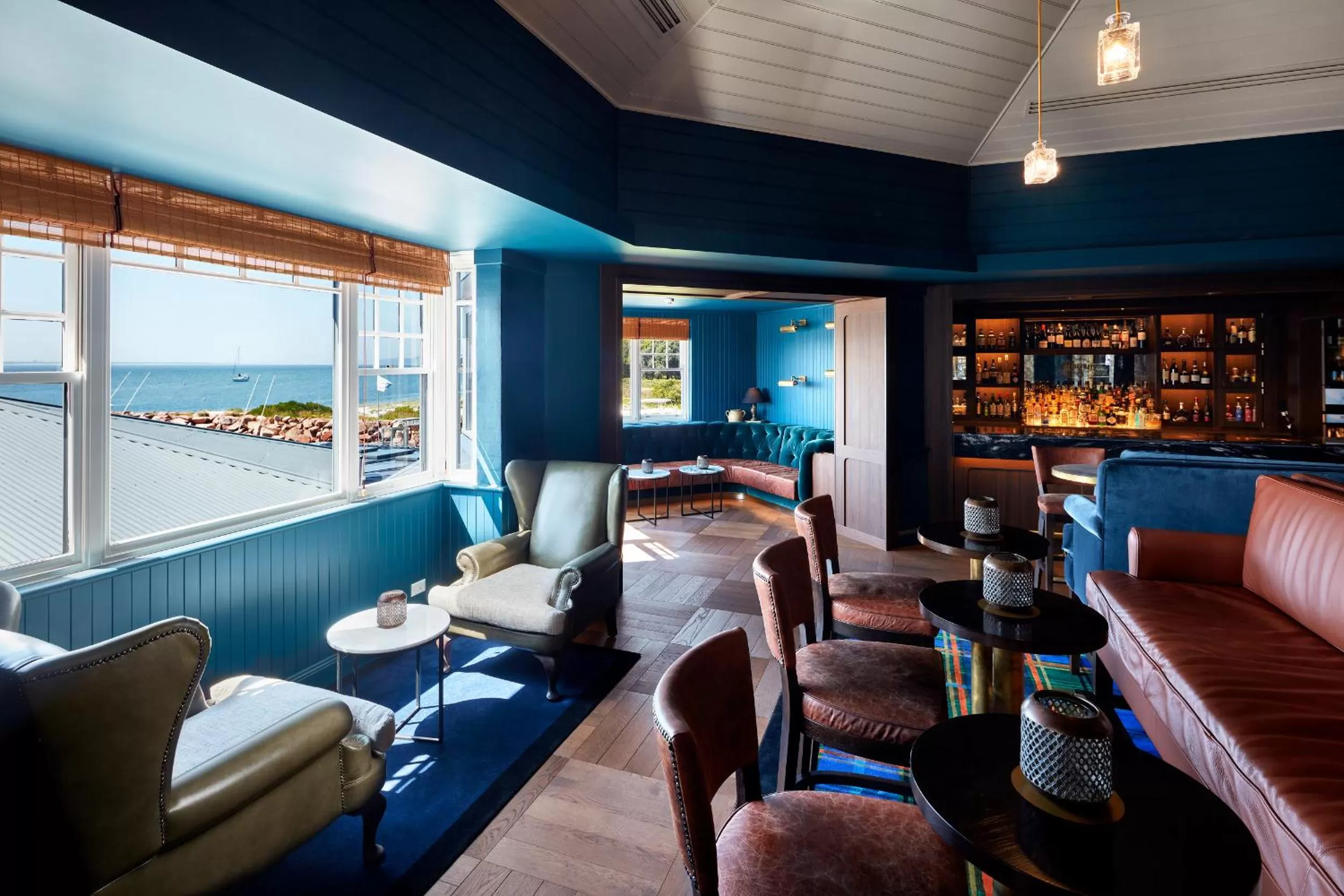 Lounge or bar in Anchorage Port Stephens