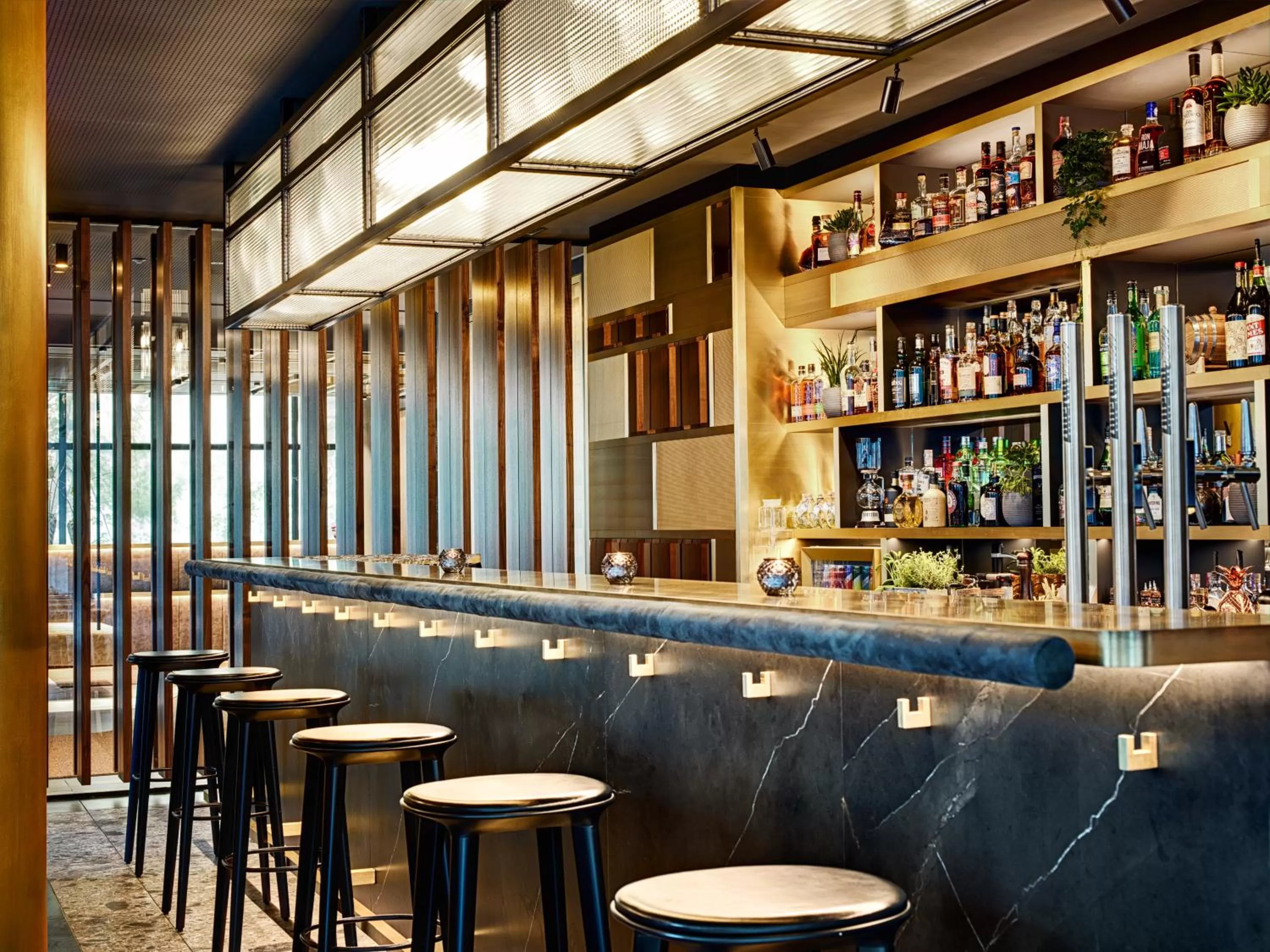 Lounge or bar in STAGE 12 Hotel by Penz