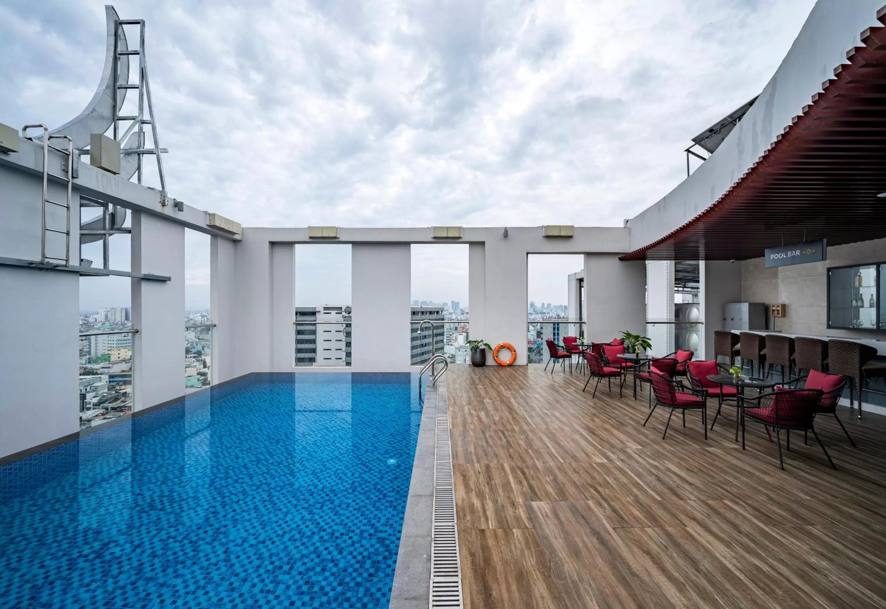 Swimming pool in Muong Thanh Luxury Saigon Hotel