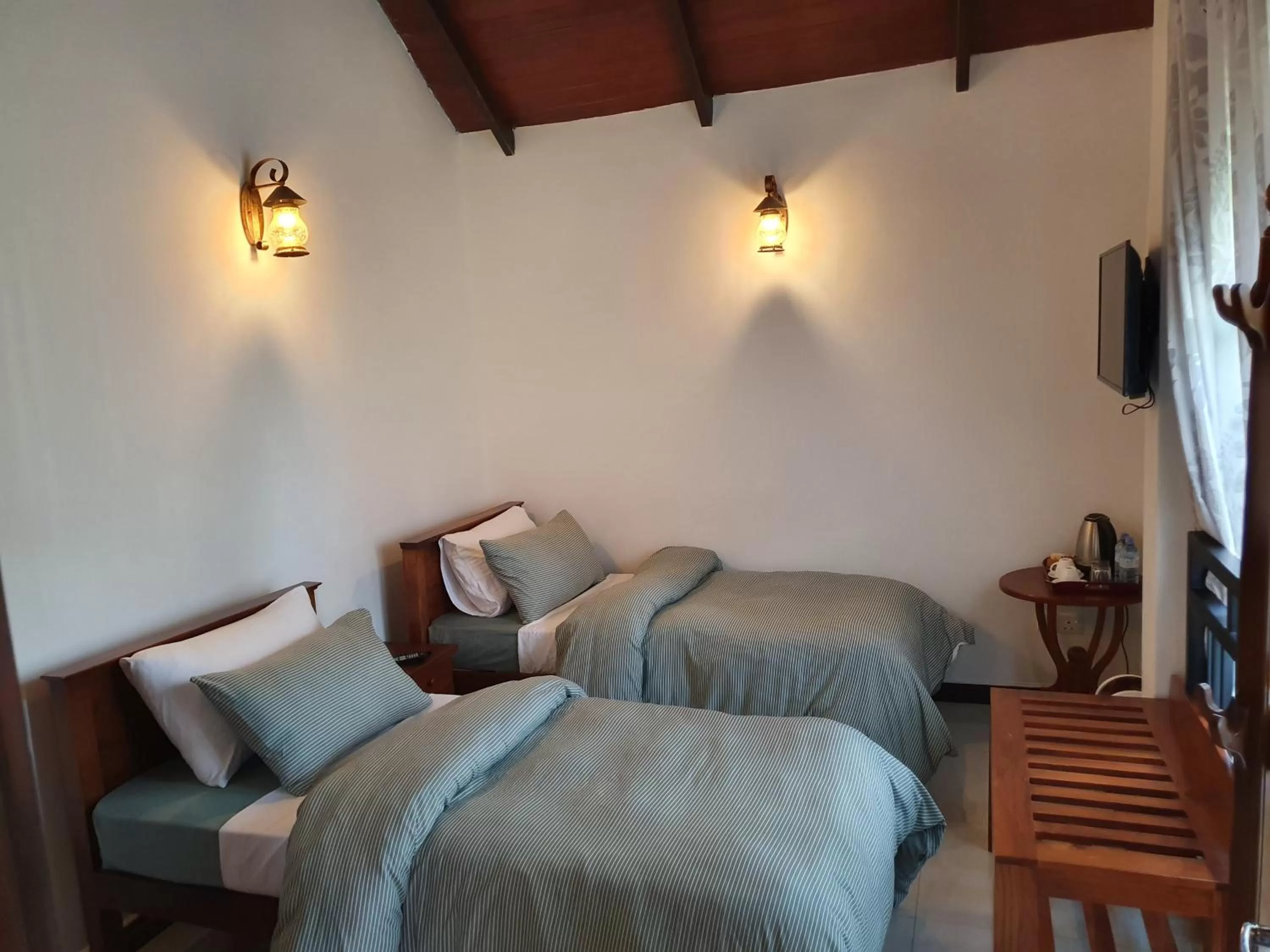Bedroom, Bed in Misthill Rest - Lavish Villa