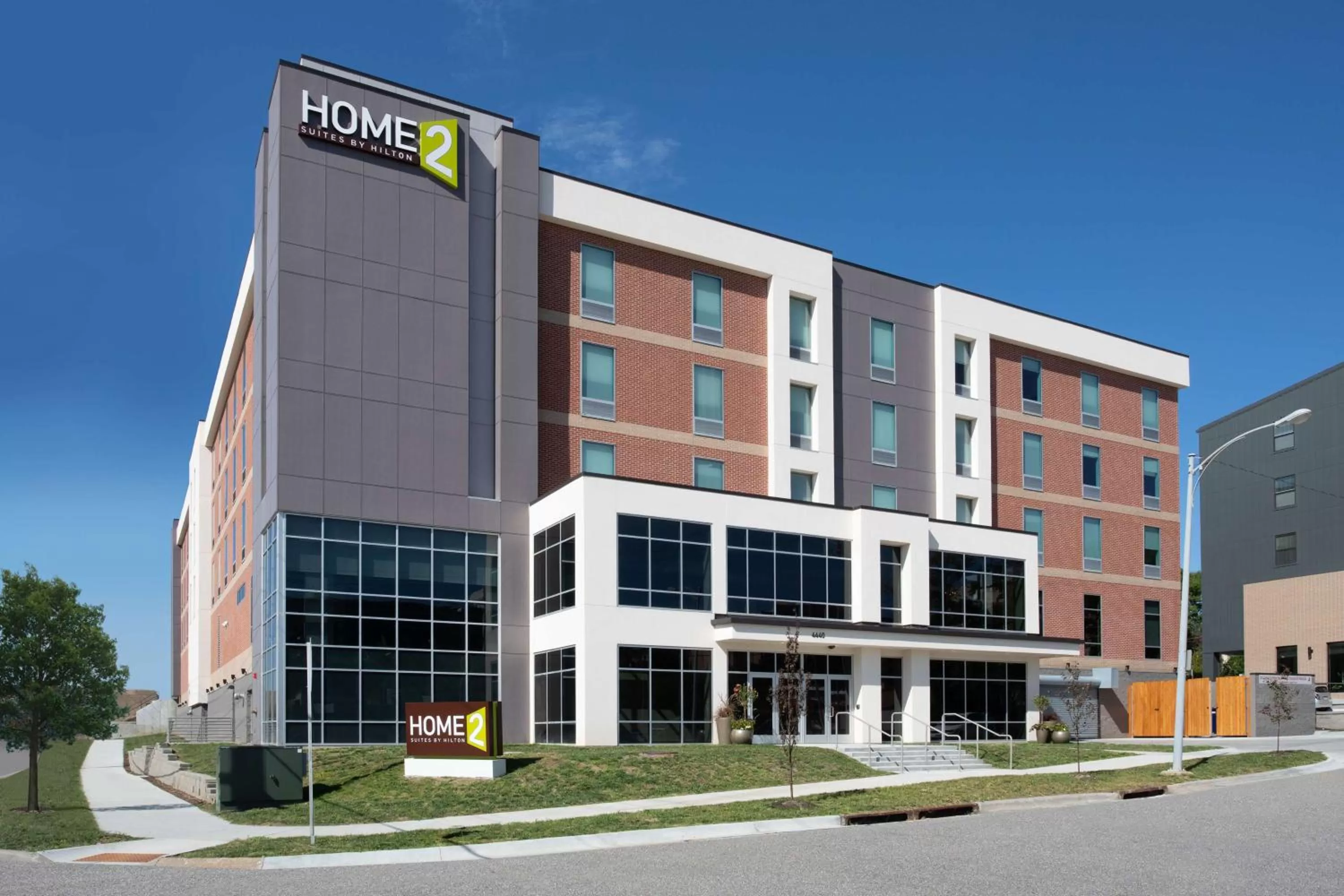 Property building in Home2 Suites By Hilton Omaha Un Medical Ctr Area