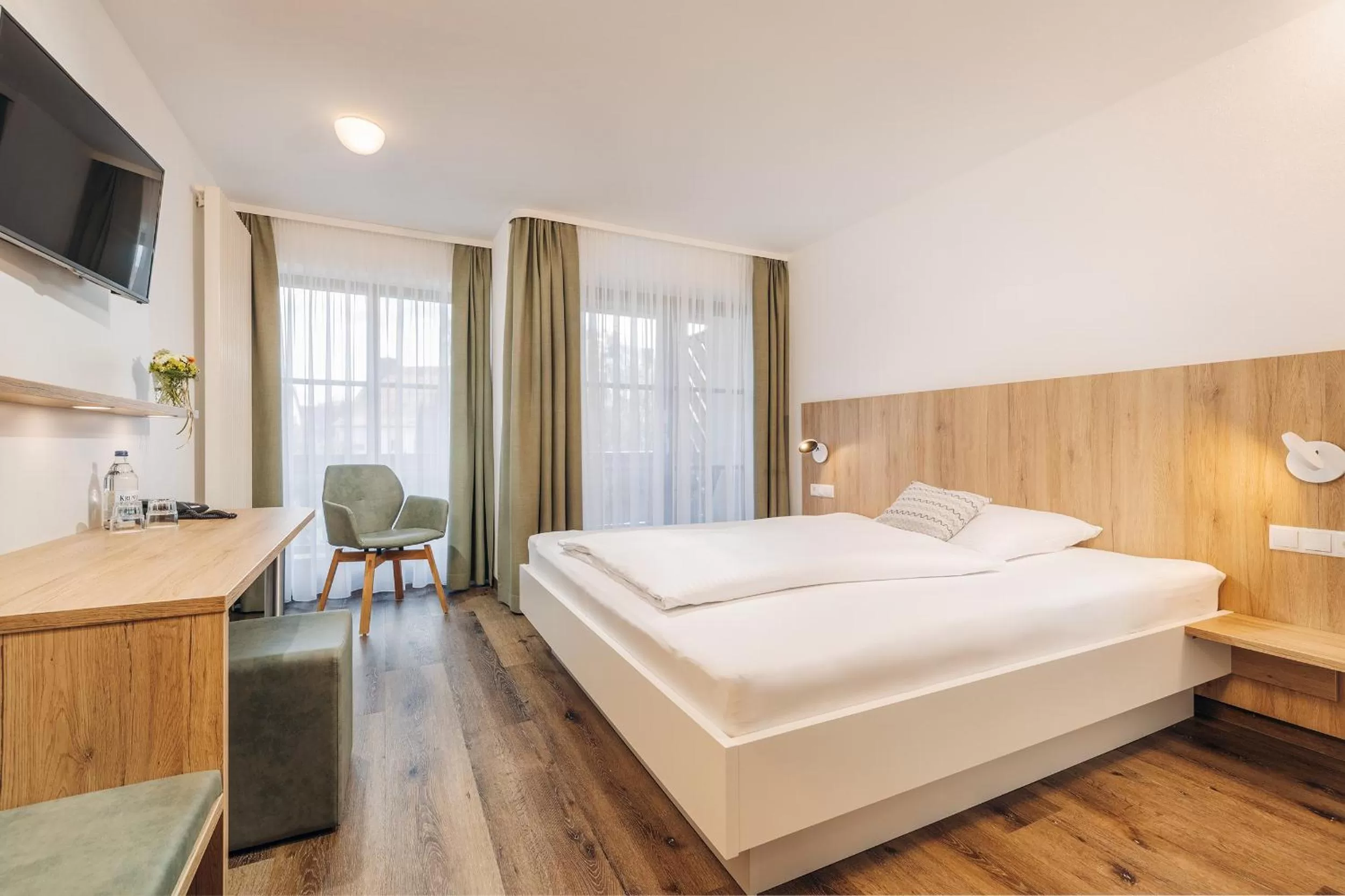 Photo of the whole room, Bed in Hotel Garni Gästehaus am Mühlbach