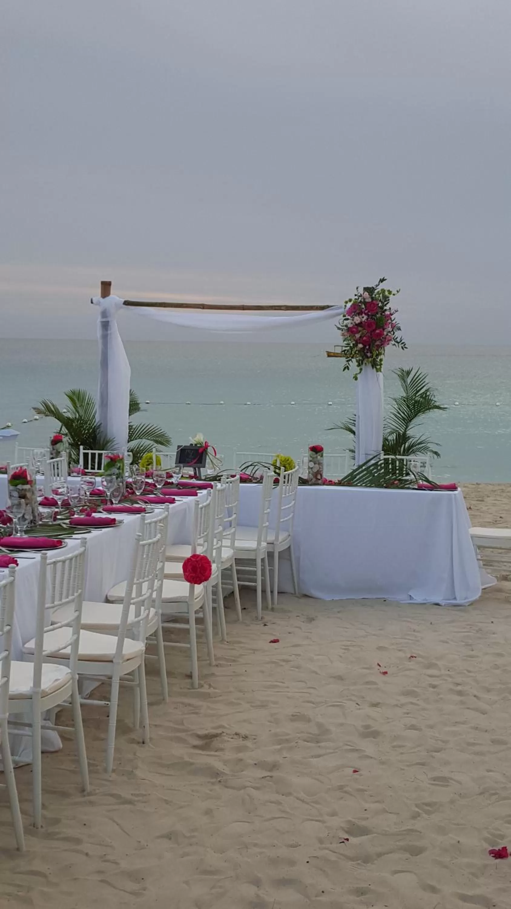 Banquet/Function facilities in Roots Cafe Rooms