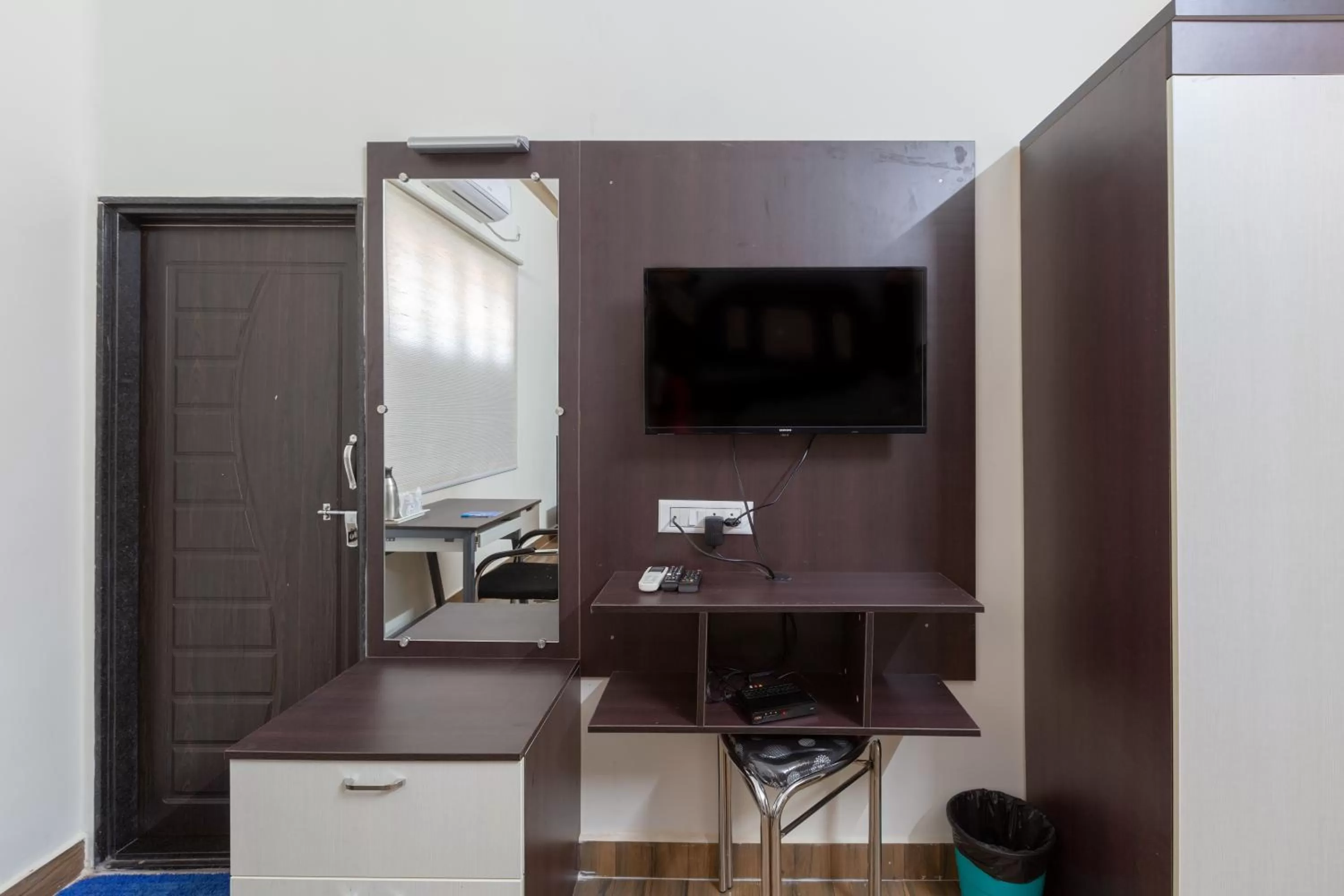 KSTDC Hotel Mayura Vijayanagara Hampi