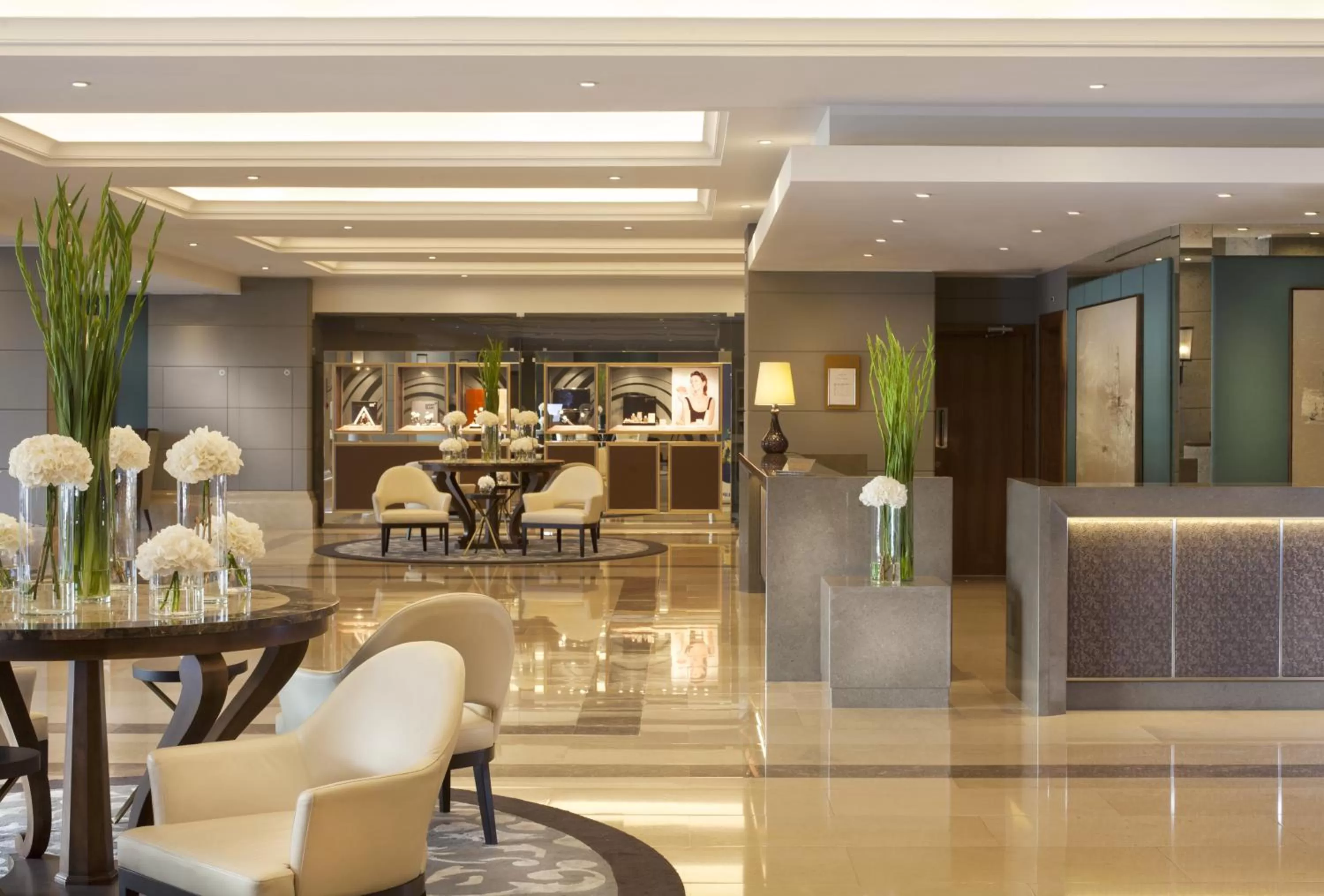 Lobby or reception in Corinthia Lisbon