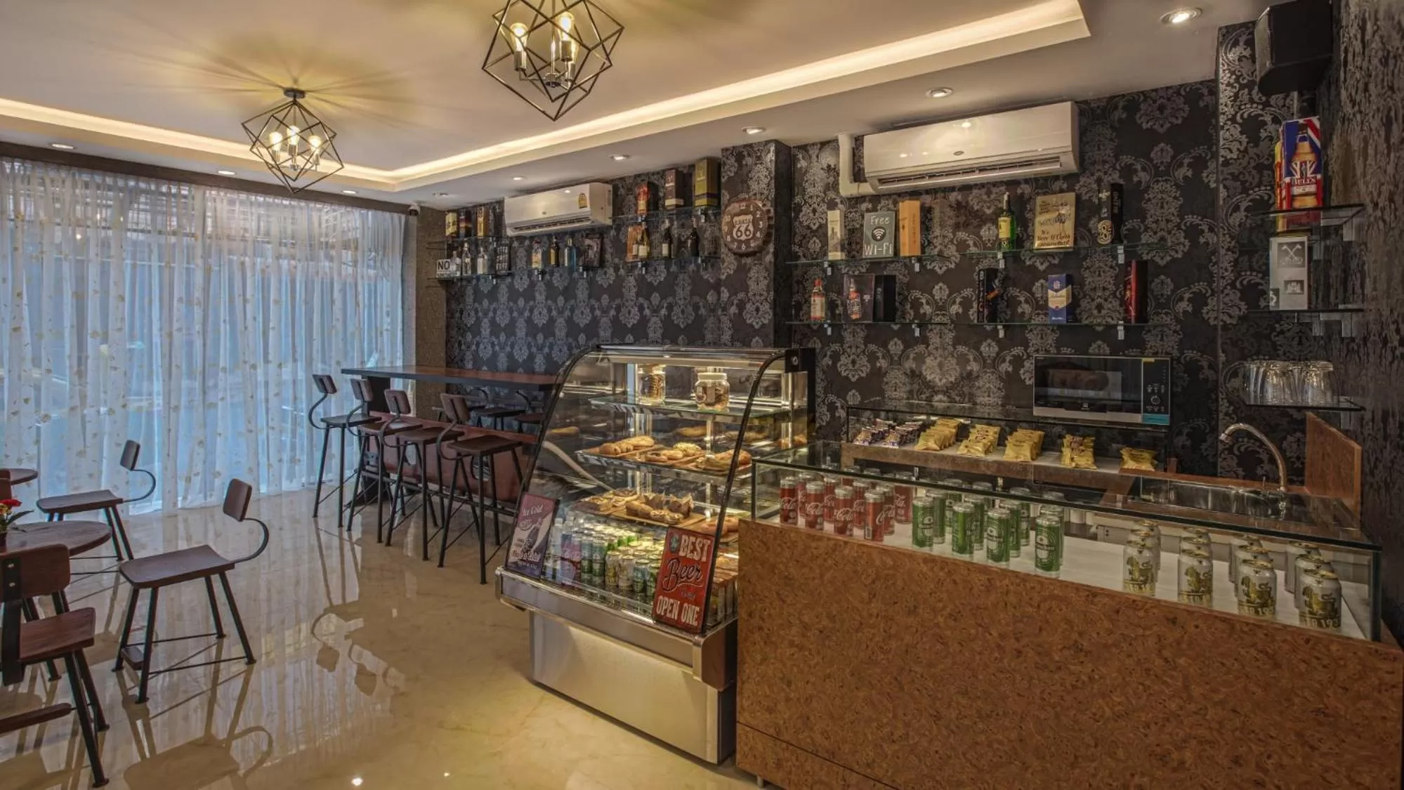 V One Pride-Sukhumvit 22, Bangkok