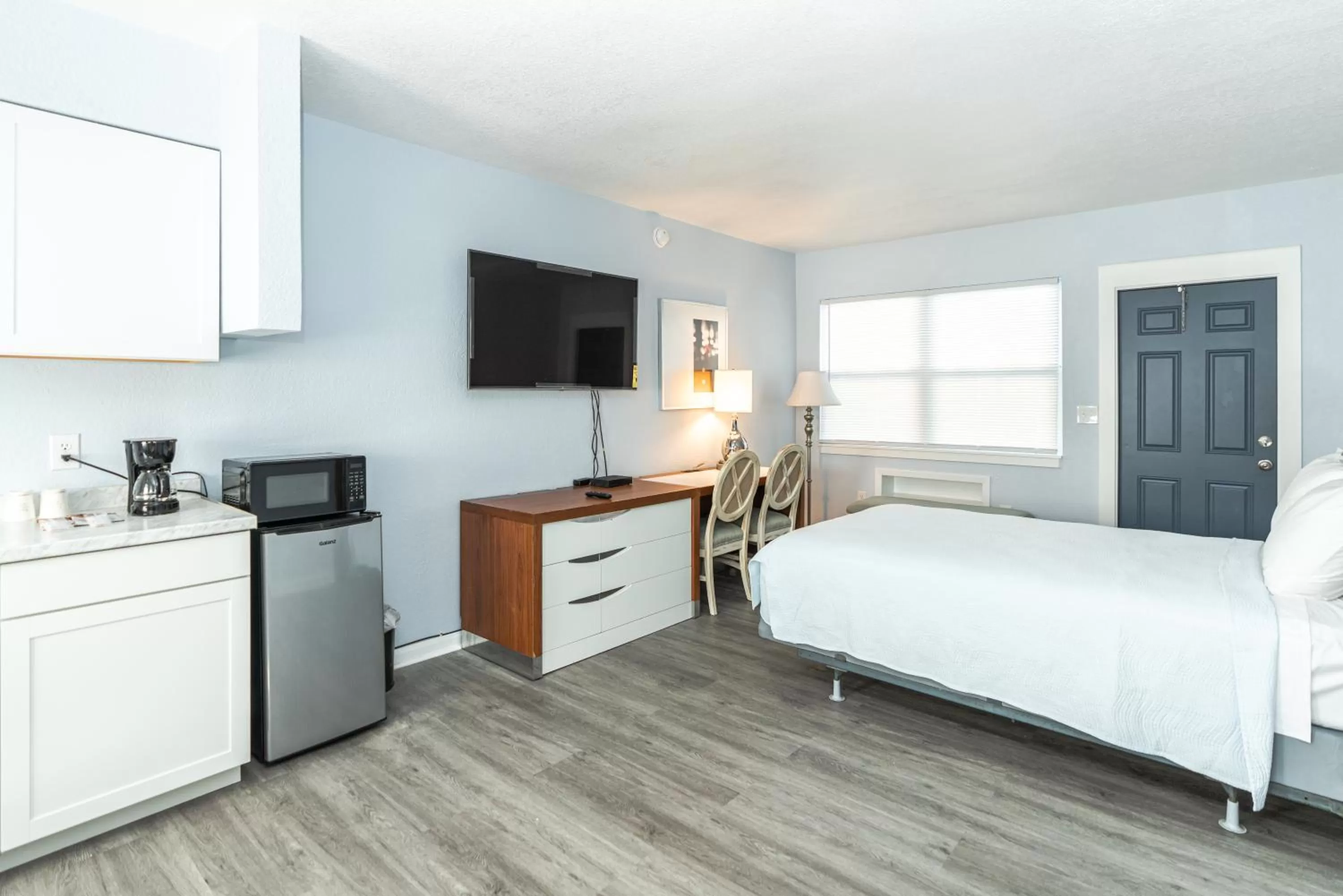 Coffee/tea facilities in Echo Sails Motel