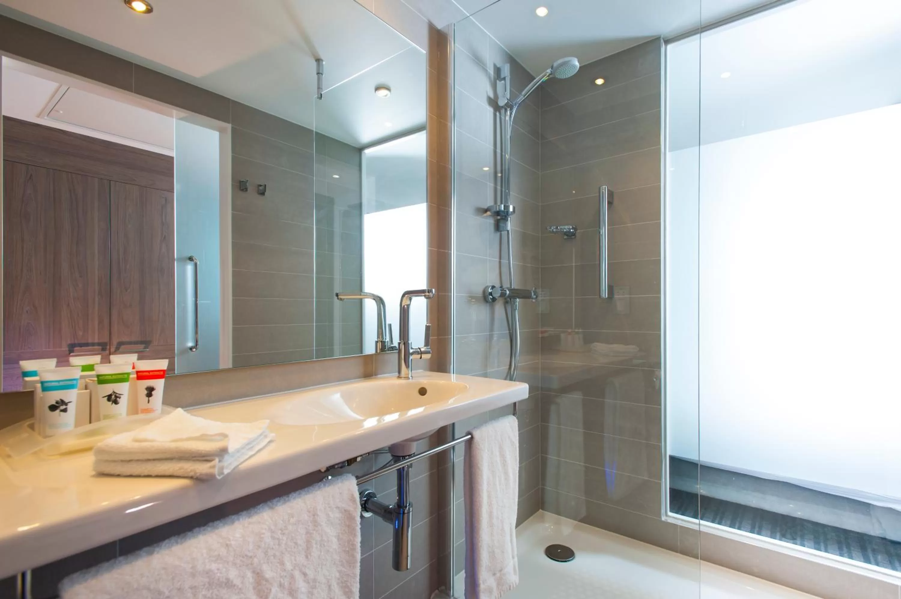 Bathroom in Holiday Inn London West by IHG