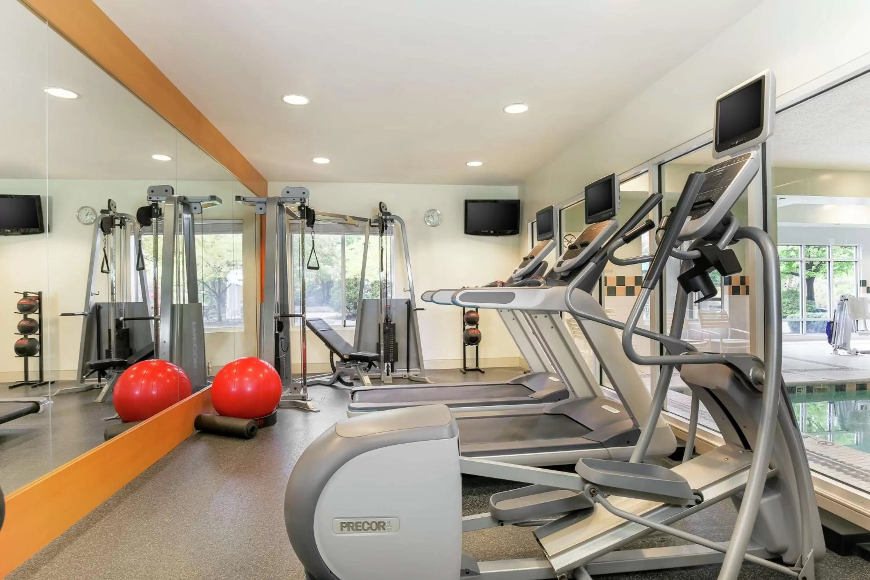Fitness centre/facilities in Hilton Garden Inn Cleveland/Twinsburg