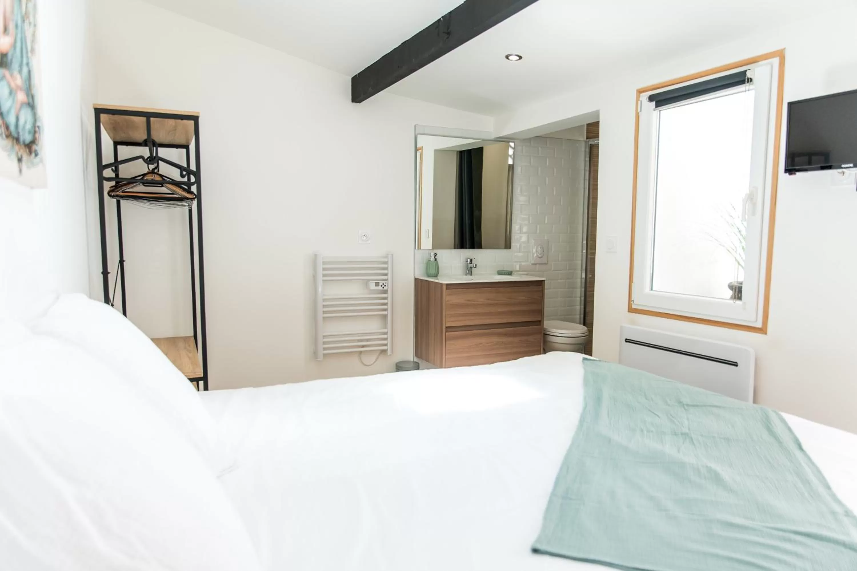 Bed in **Auberge de l'Aude**