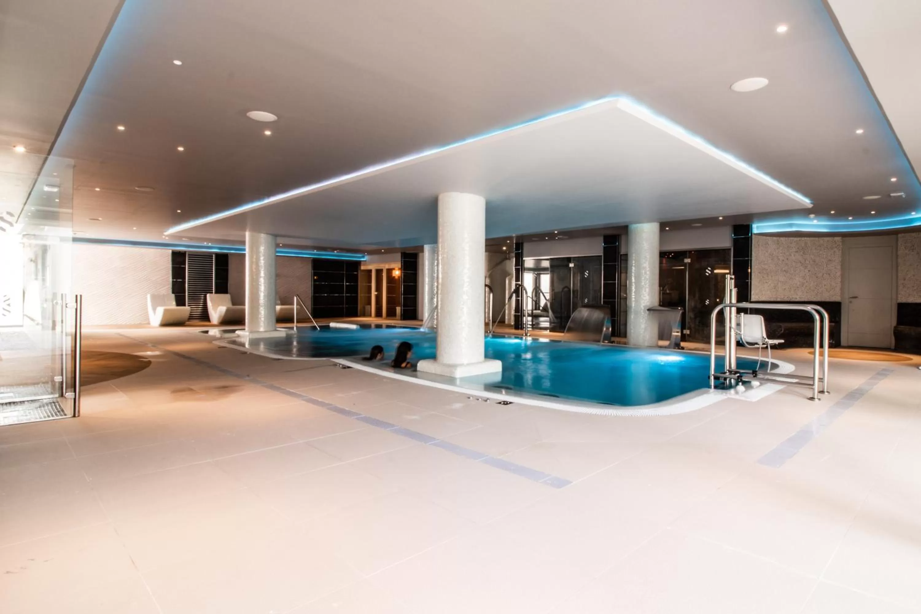 Public Bath in Spring Hotel Vulcano