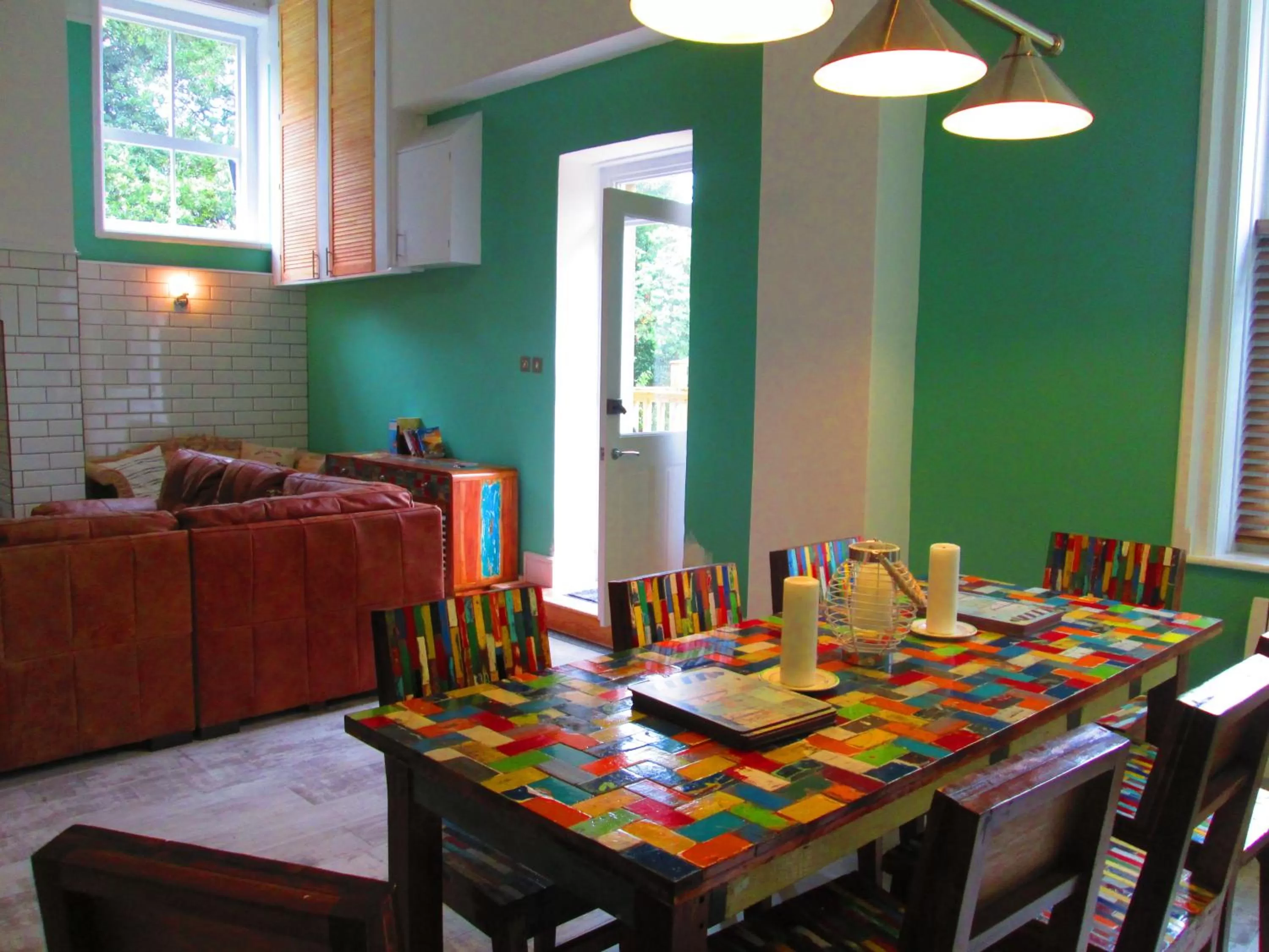 Living room in Weston Manor