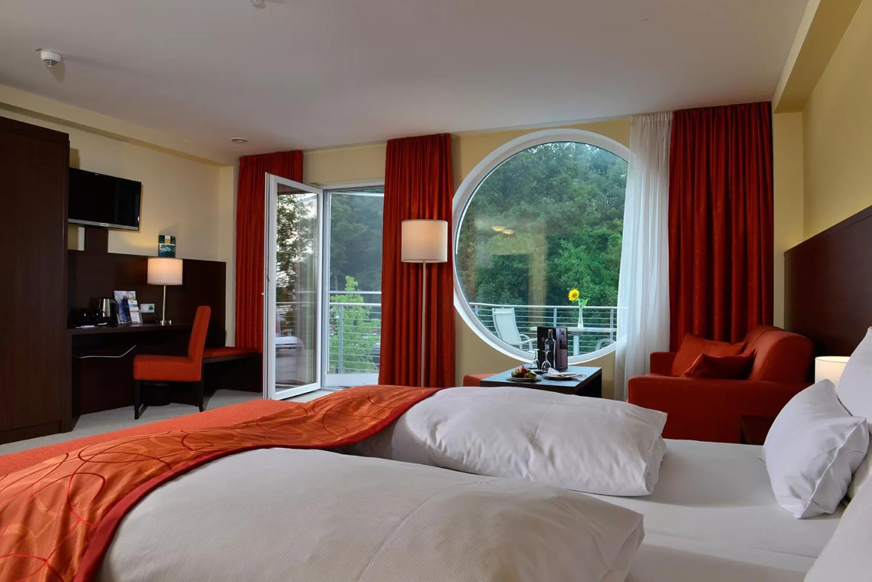 Photo of the whole room, Bed in Aribo Hotel