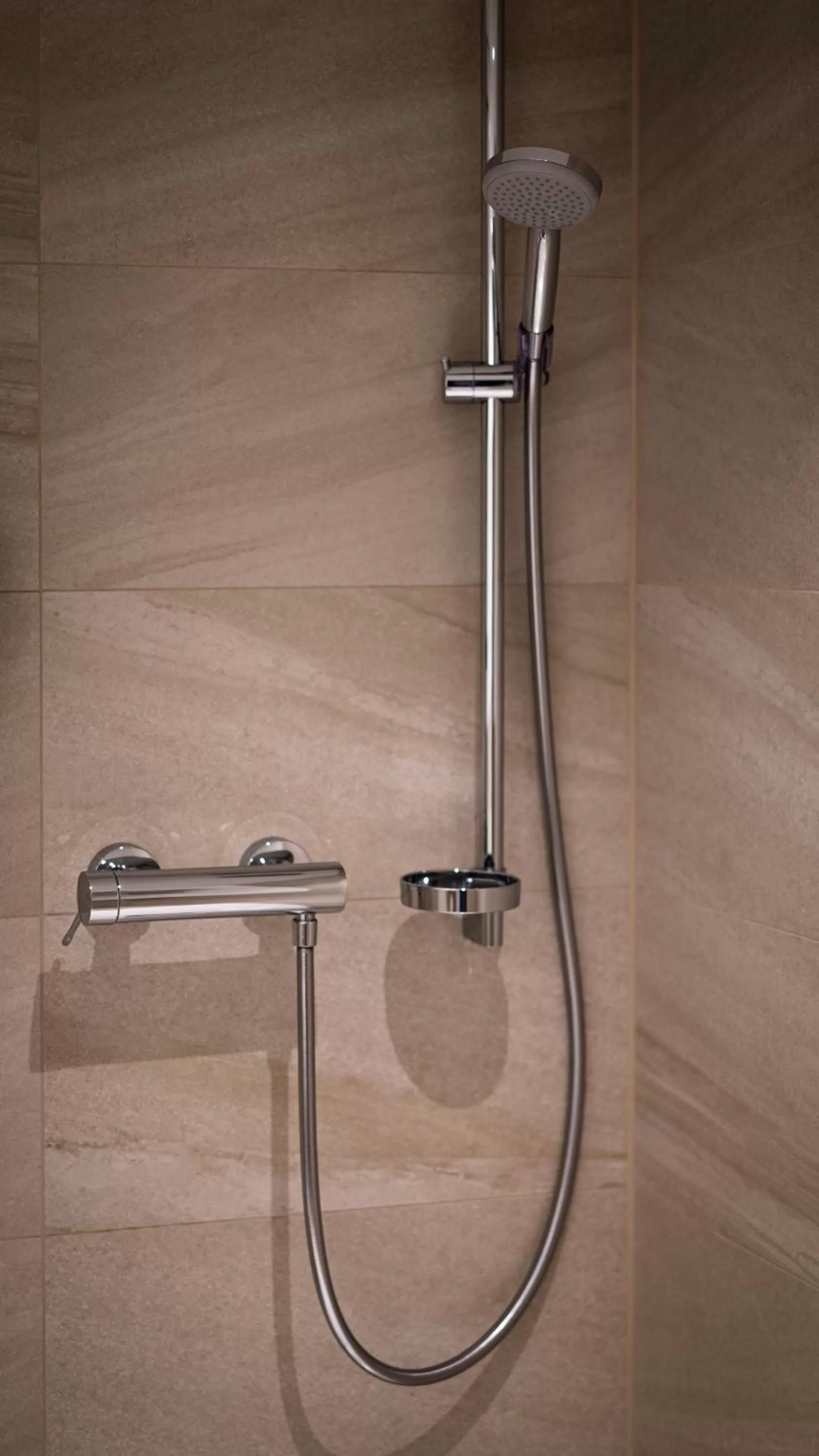 Shower in Hotel Wetterstein