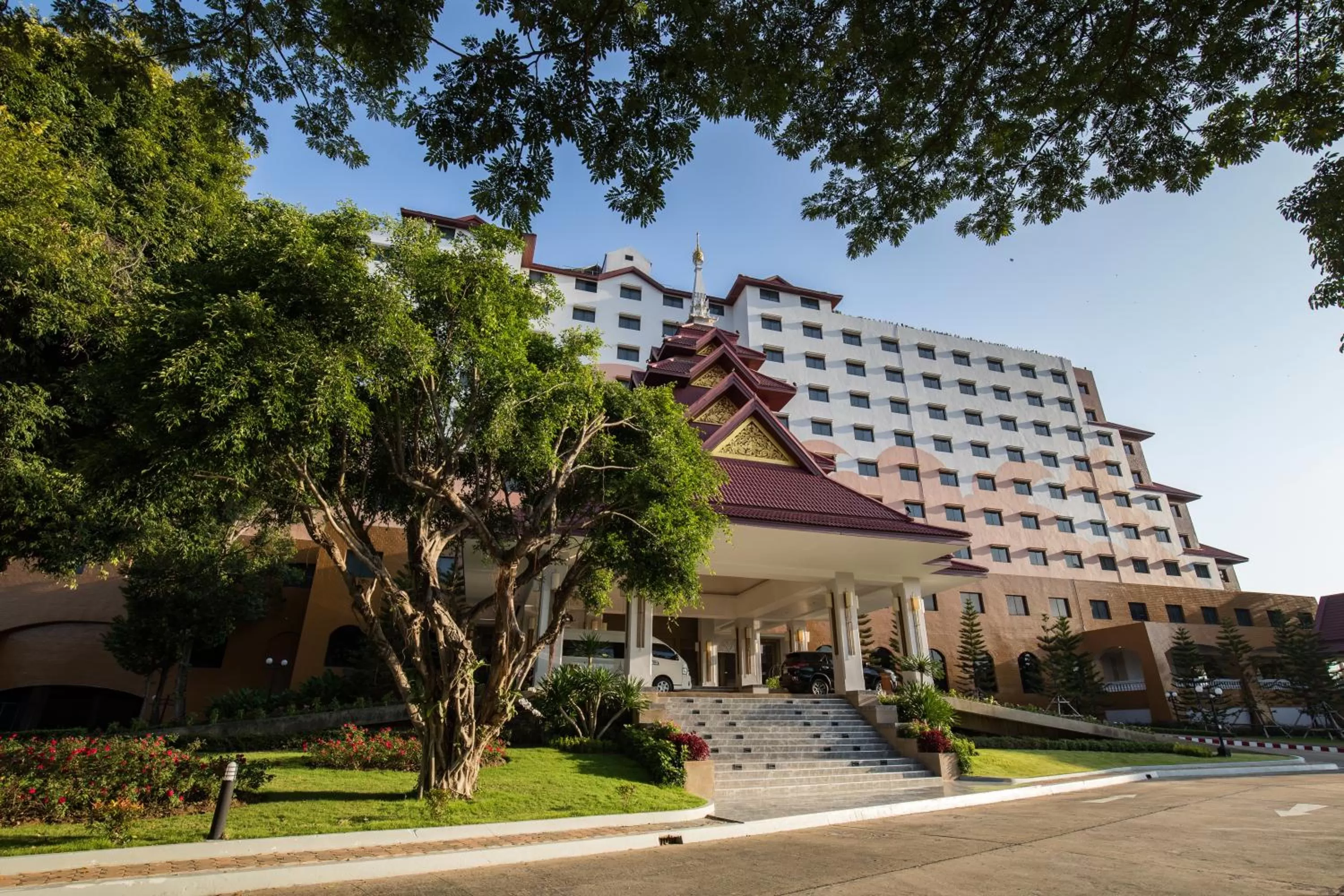 Property building in The Heritage Chiang Rai Hotel and Convention