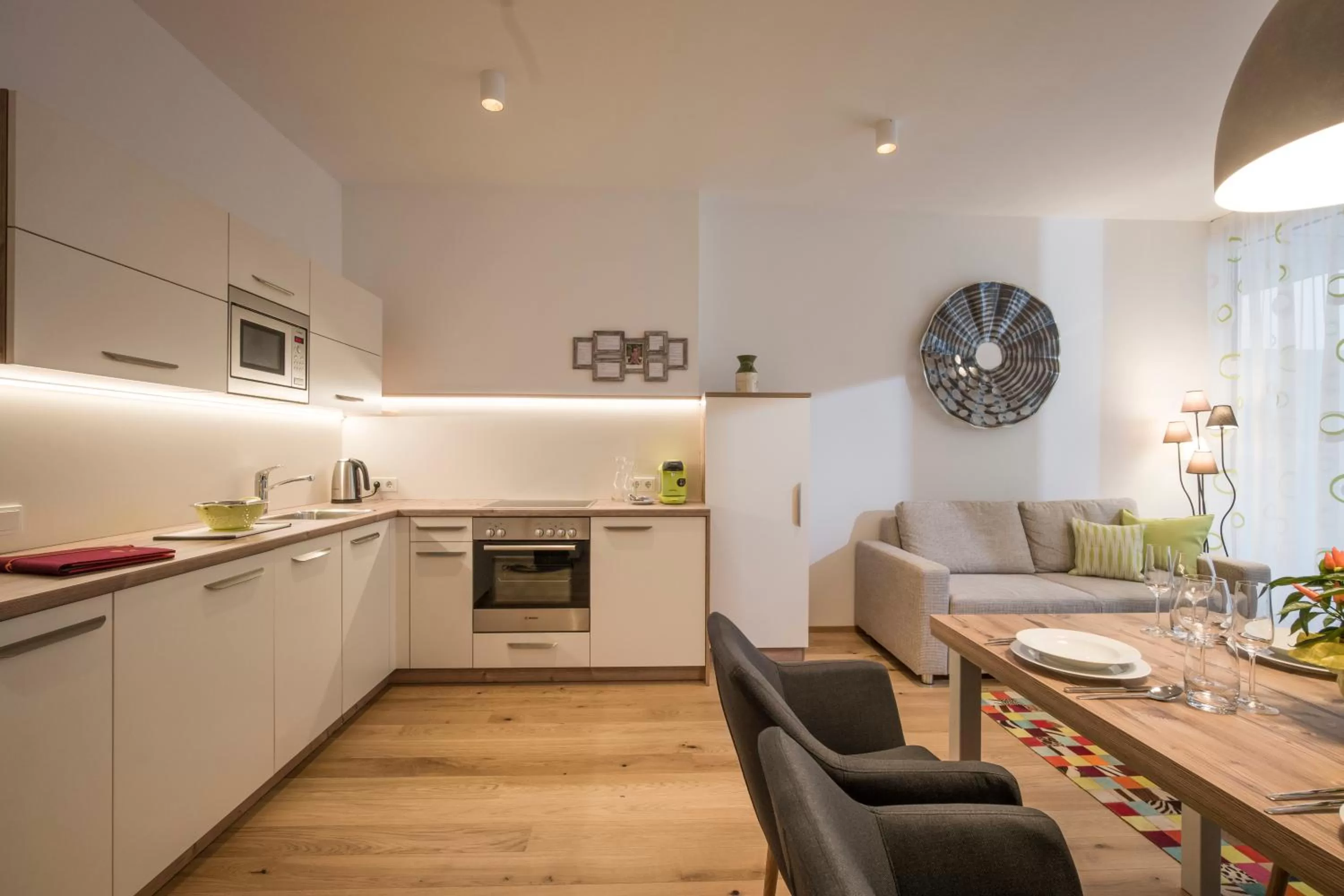 Kitchen or kitchenette, Kitchen/Kitchenette in Private Living Apartments