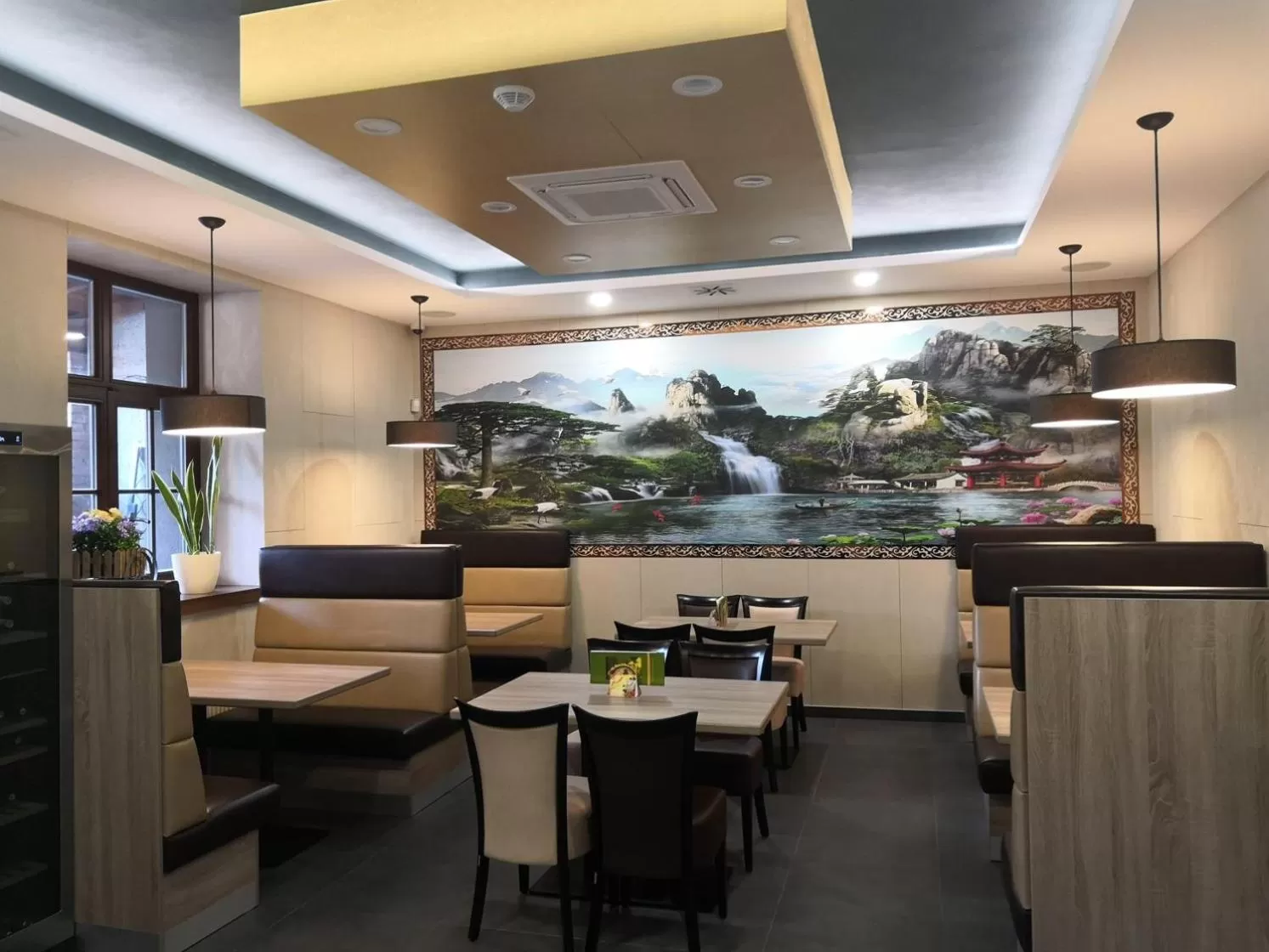 Sun-House Pension - ParkingFree Limited spaces-