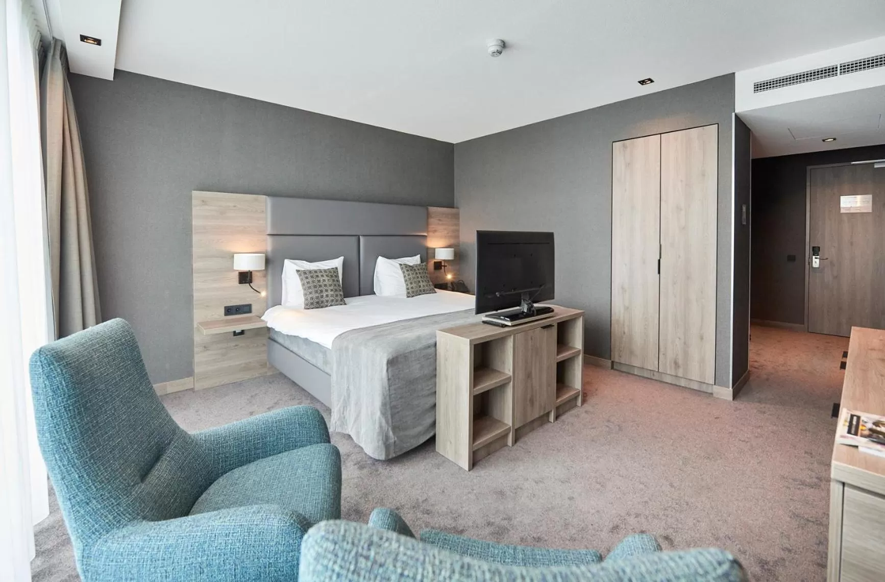 Bedroom, Bed in Van der Valk Hotel Leeuwarden