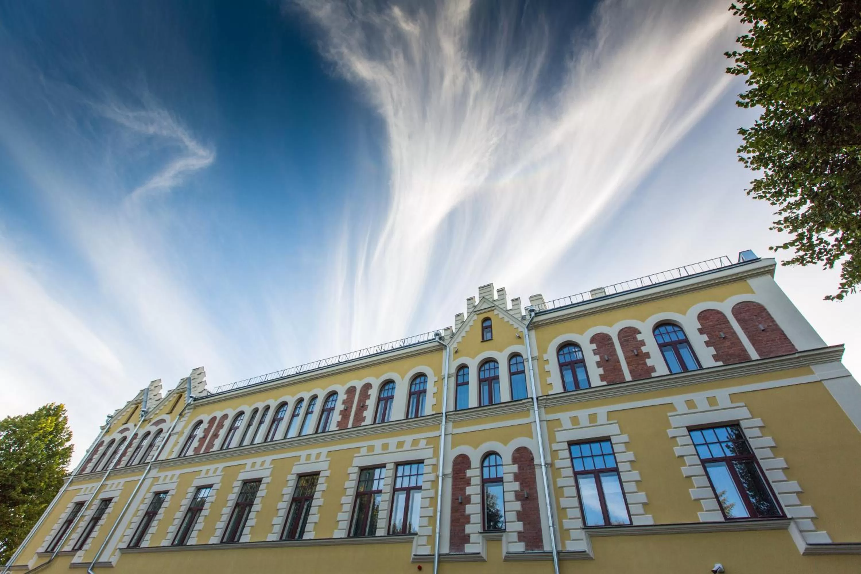 Facade/entrance in Park Hotel Viljandi