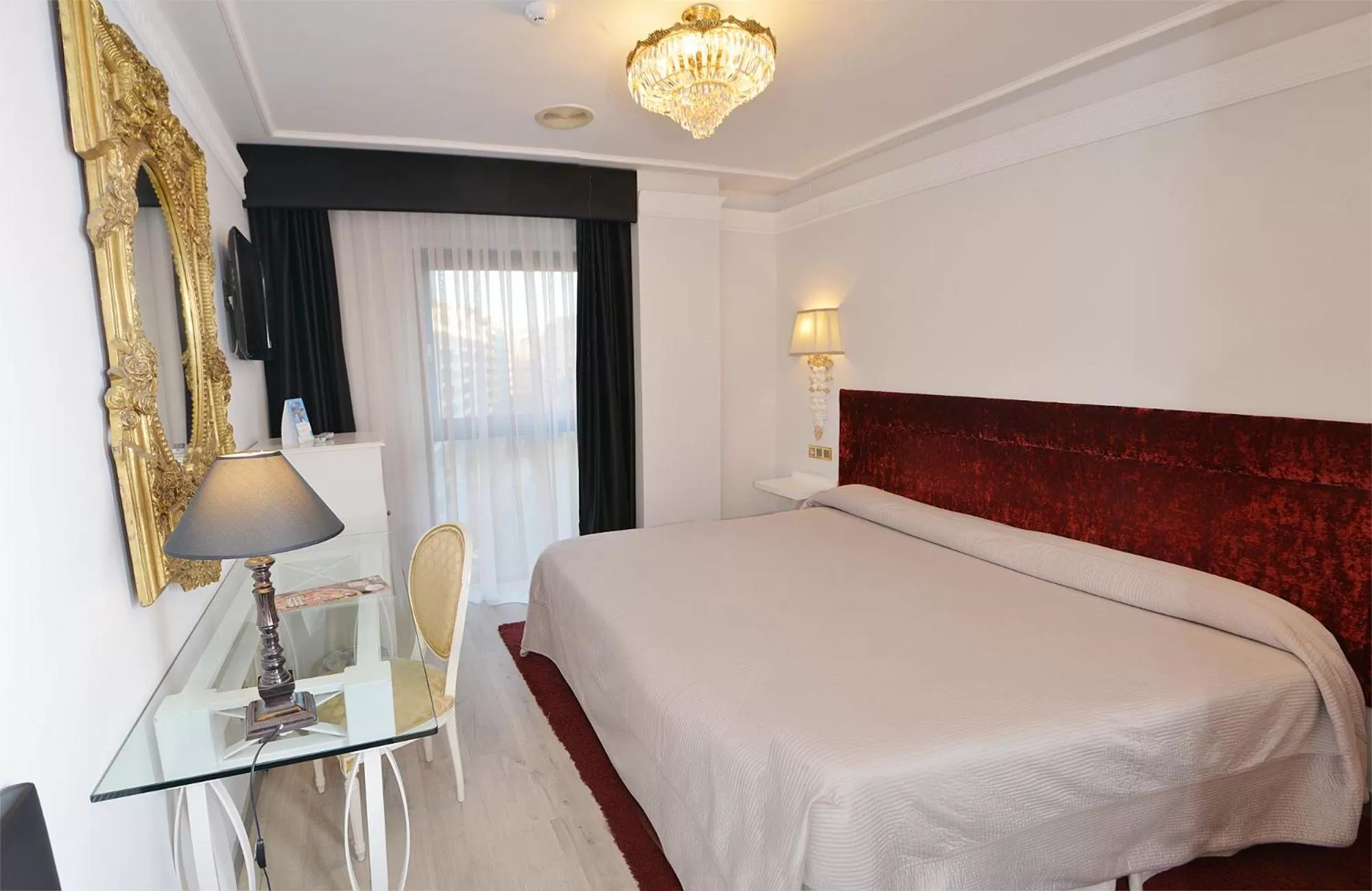 Bedroom, Bed in Artheus Carmelitas Salamanca