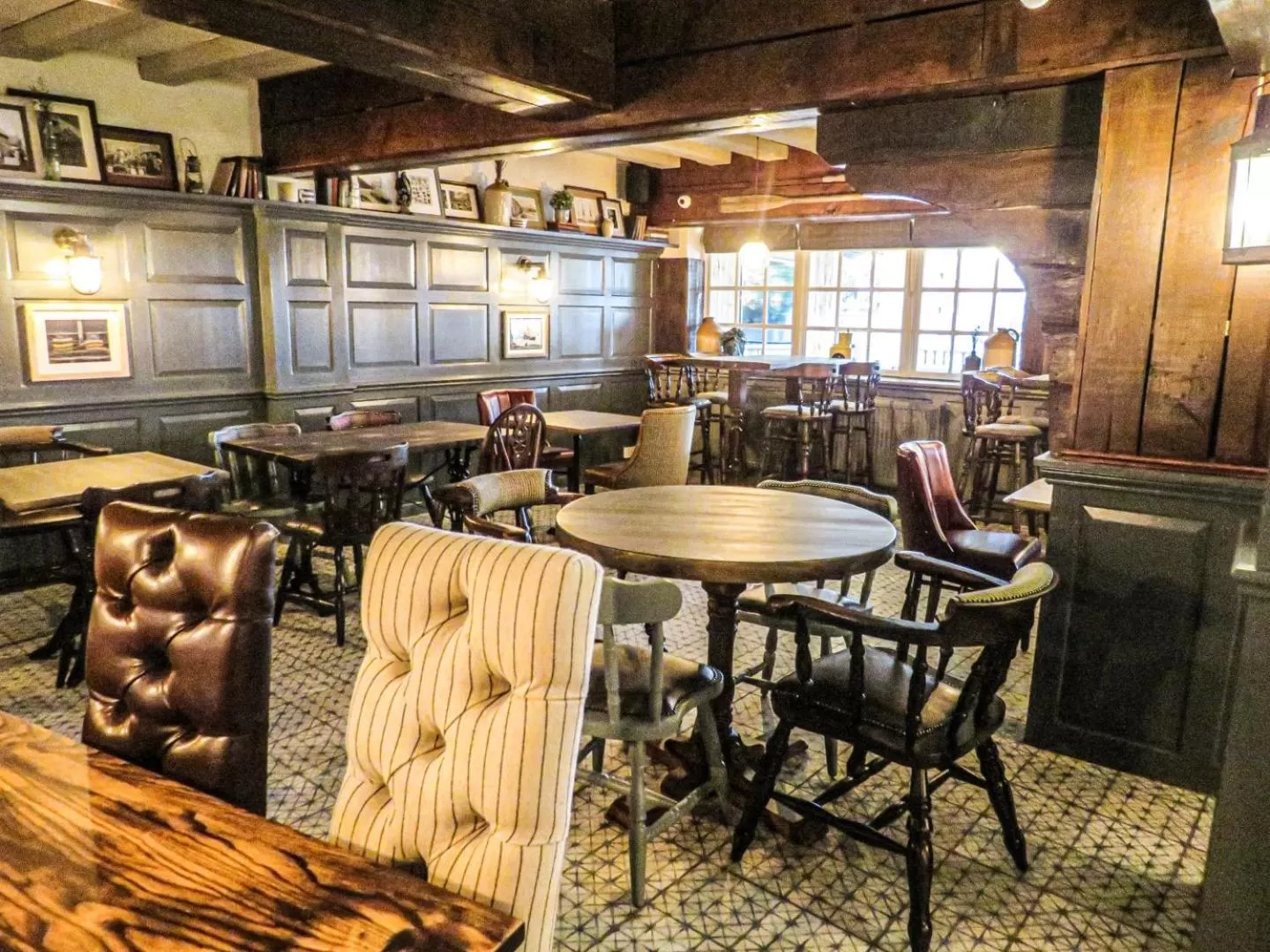 Dining area in The Spice Ship