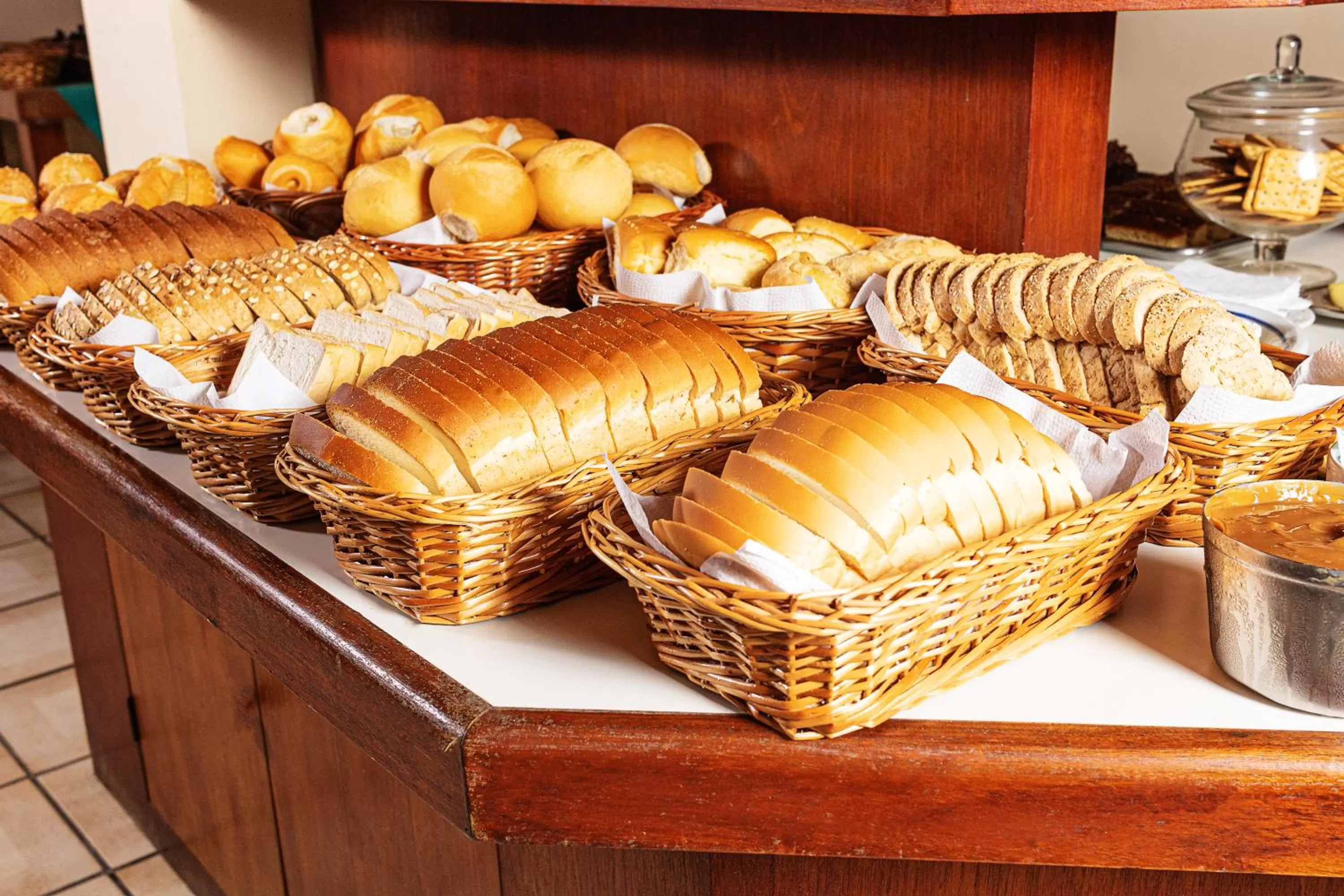 Breakfast in Ilhasul Hotel Residencia