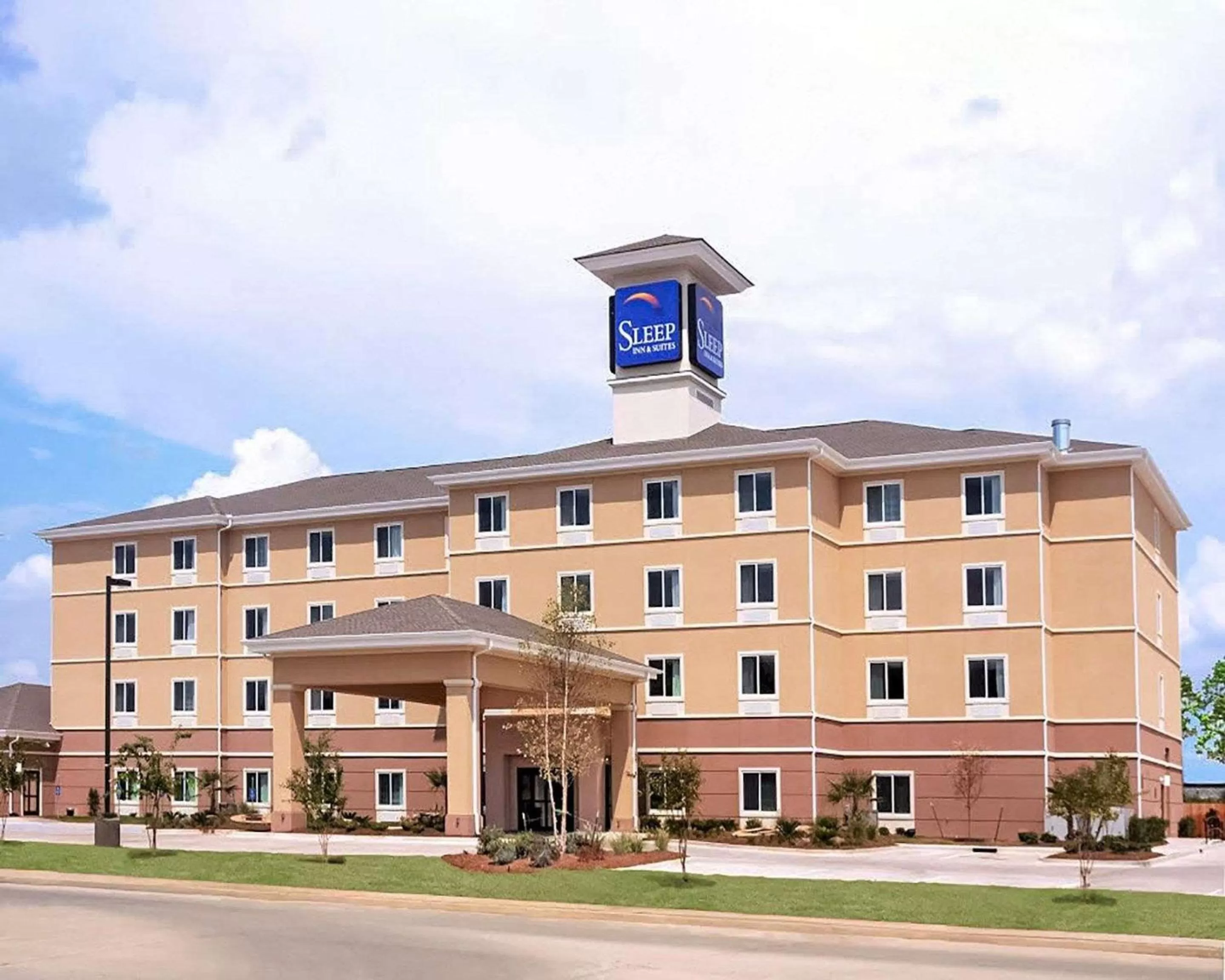 Property building in Sleep Inn & Suites Shreveport near Medical Center