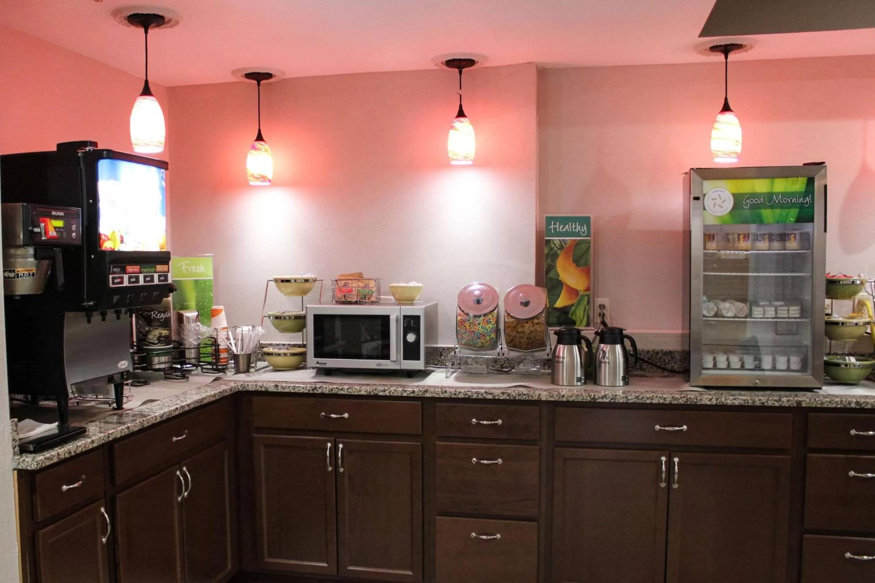 Restaurant/places to eat in Quality Inn Clinton-Knoxville North