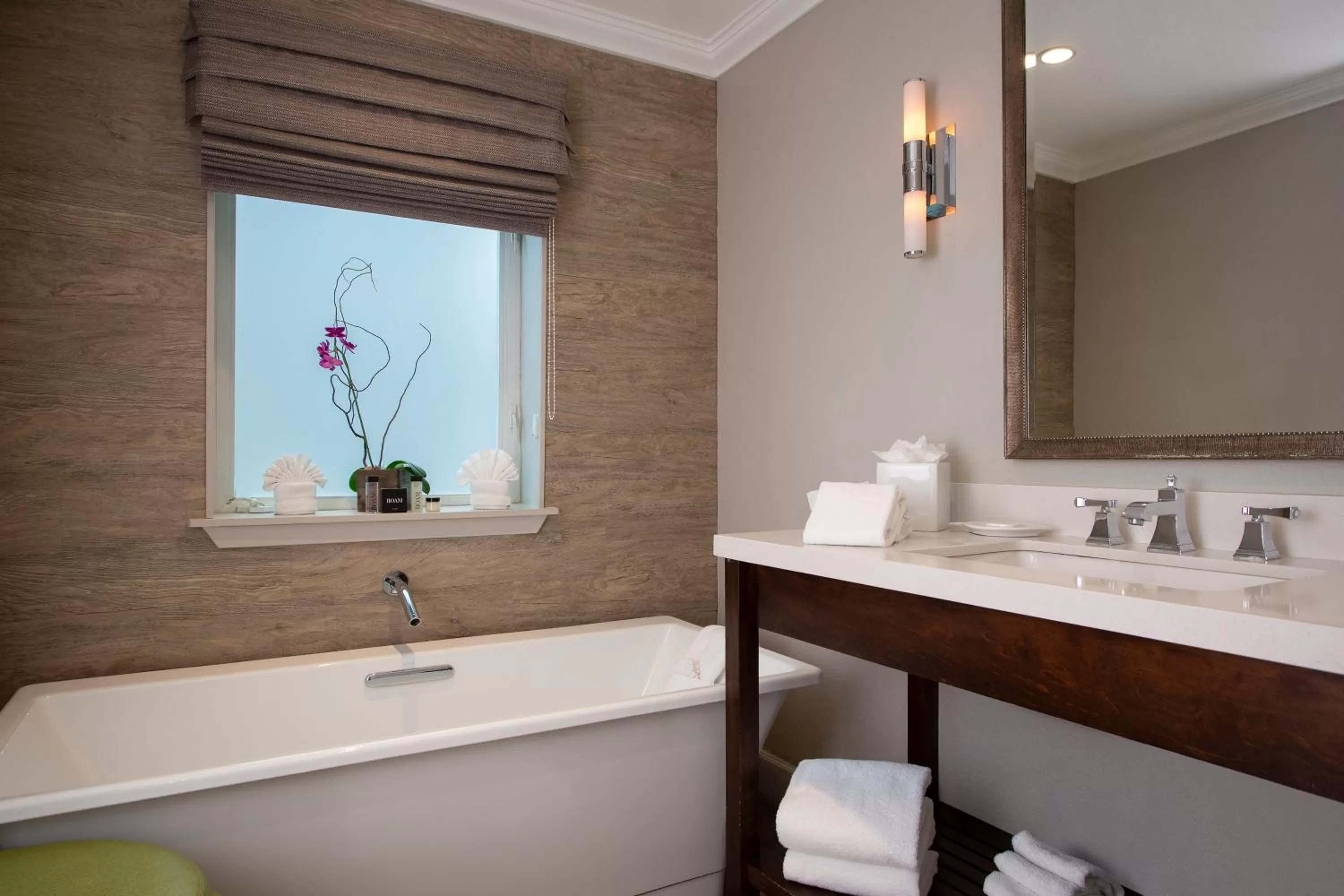 Deluxe Junior Suite in Almond Tree Inn - Adults Only