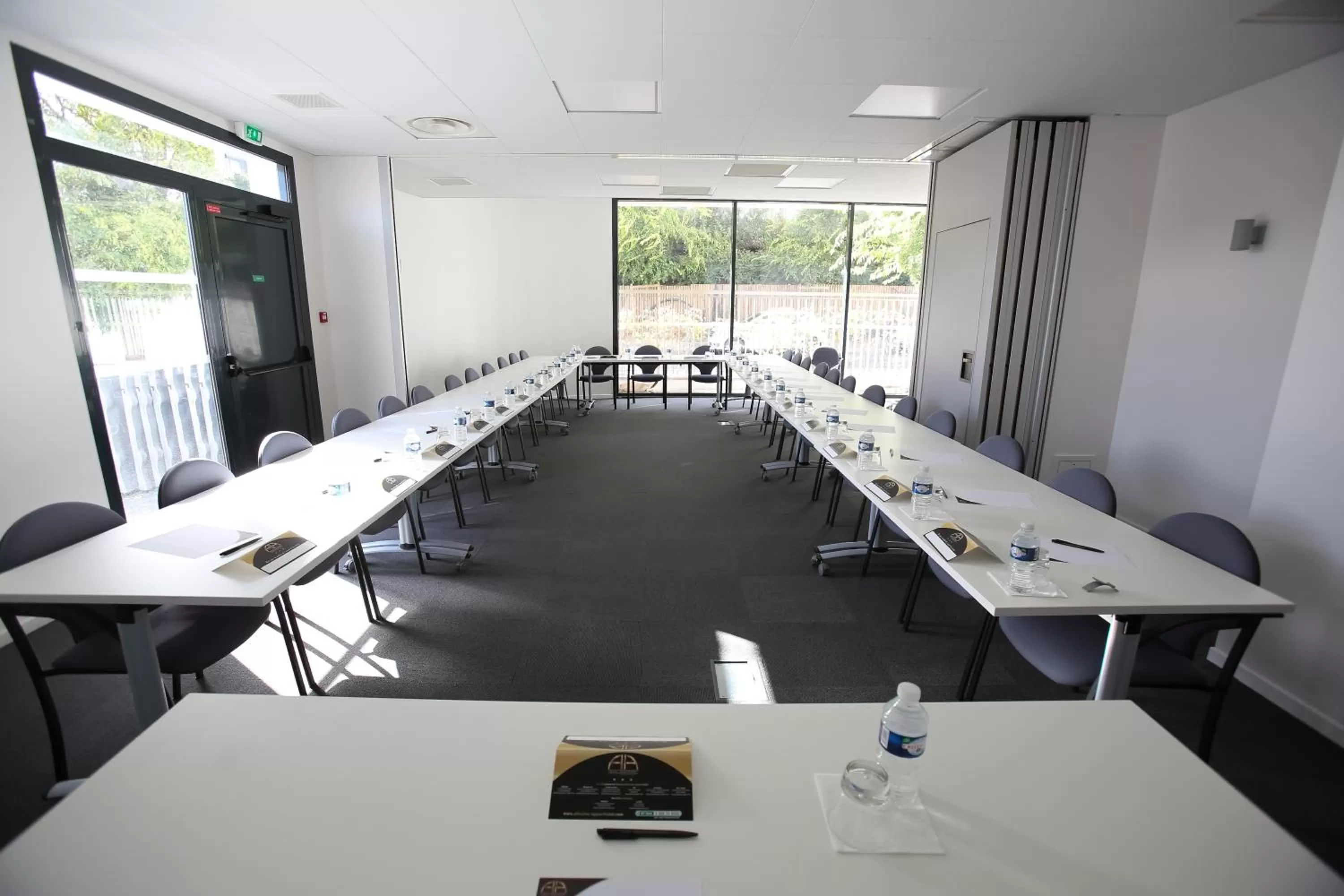 Business facilities in All Suites Appart Hôtel - Aéroport Paris-Orly Rungis