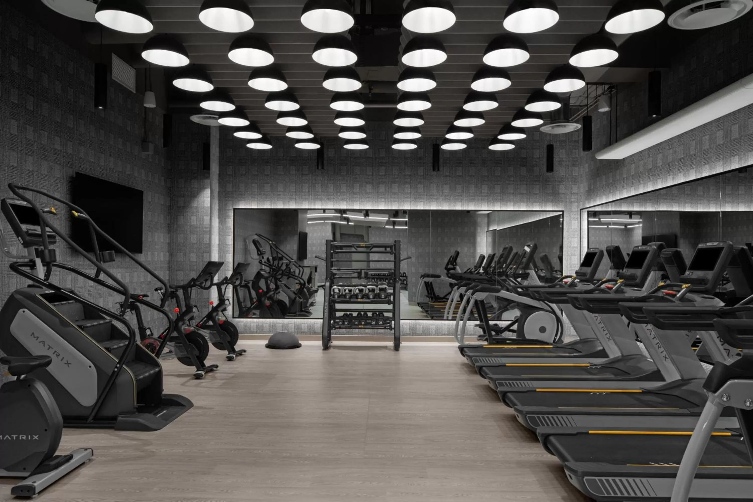 Fitness centre/facilities in Courtyard by Marriott Calgary Downtown