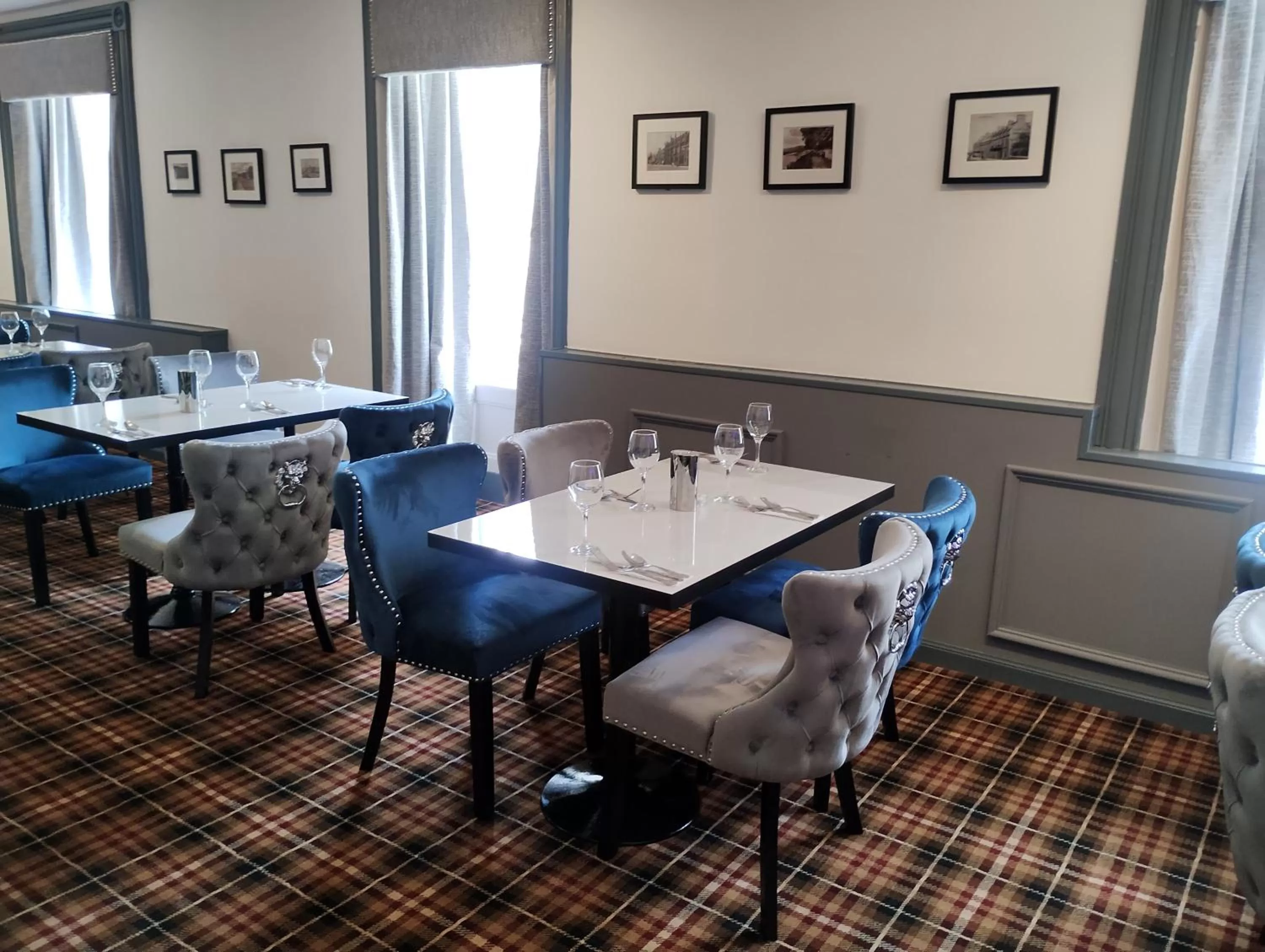 Lounge or bar in Royal Thurso Hotel