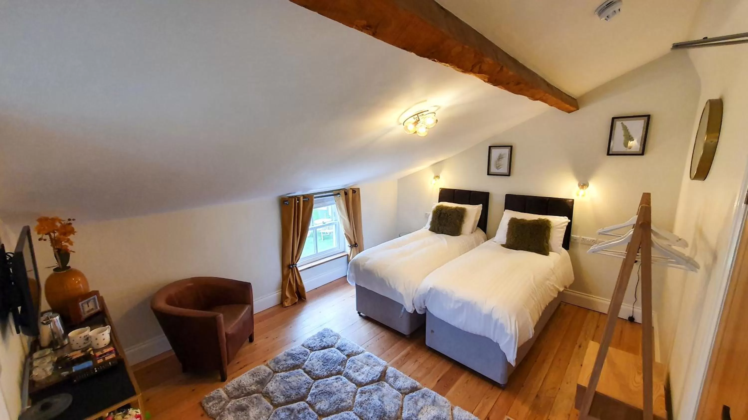 Bedroom, Bed in The Adam and Eve