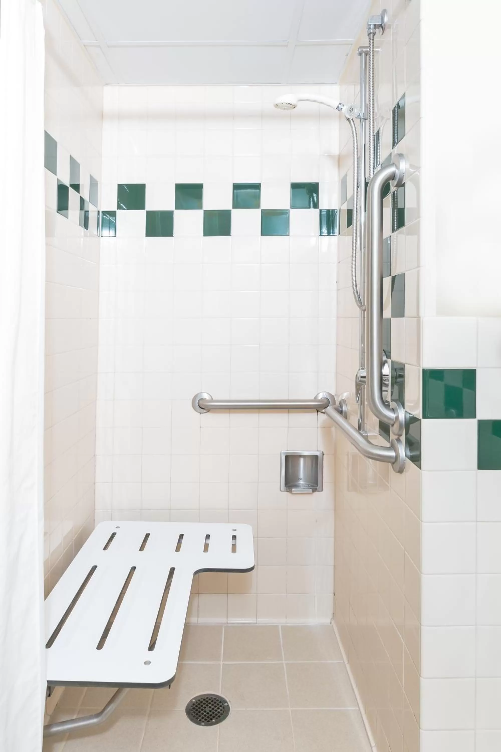 Deluxe King Room - Mobility Access/Non-Smoking in AmericInn by Wyndham Wisconsin Dells