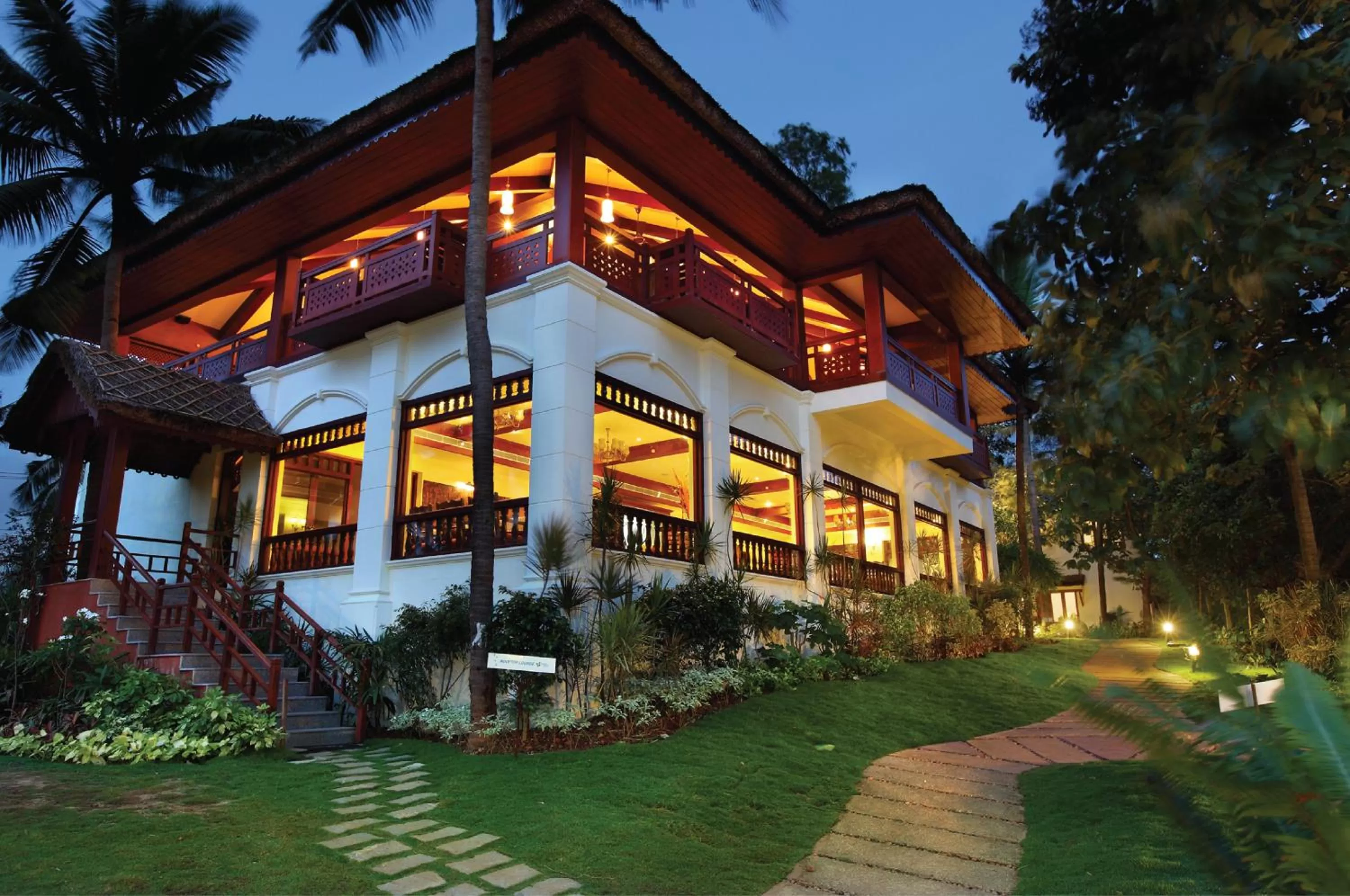 Restaurant/places to eat in Fragrant Nature Backwater Resort & Ayurveda Spa Kollam