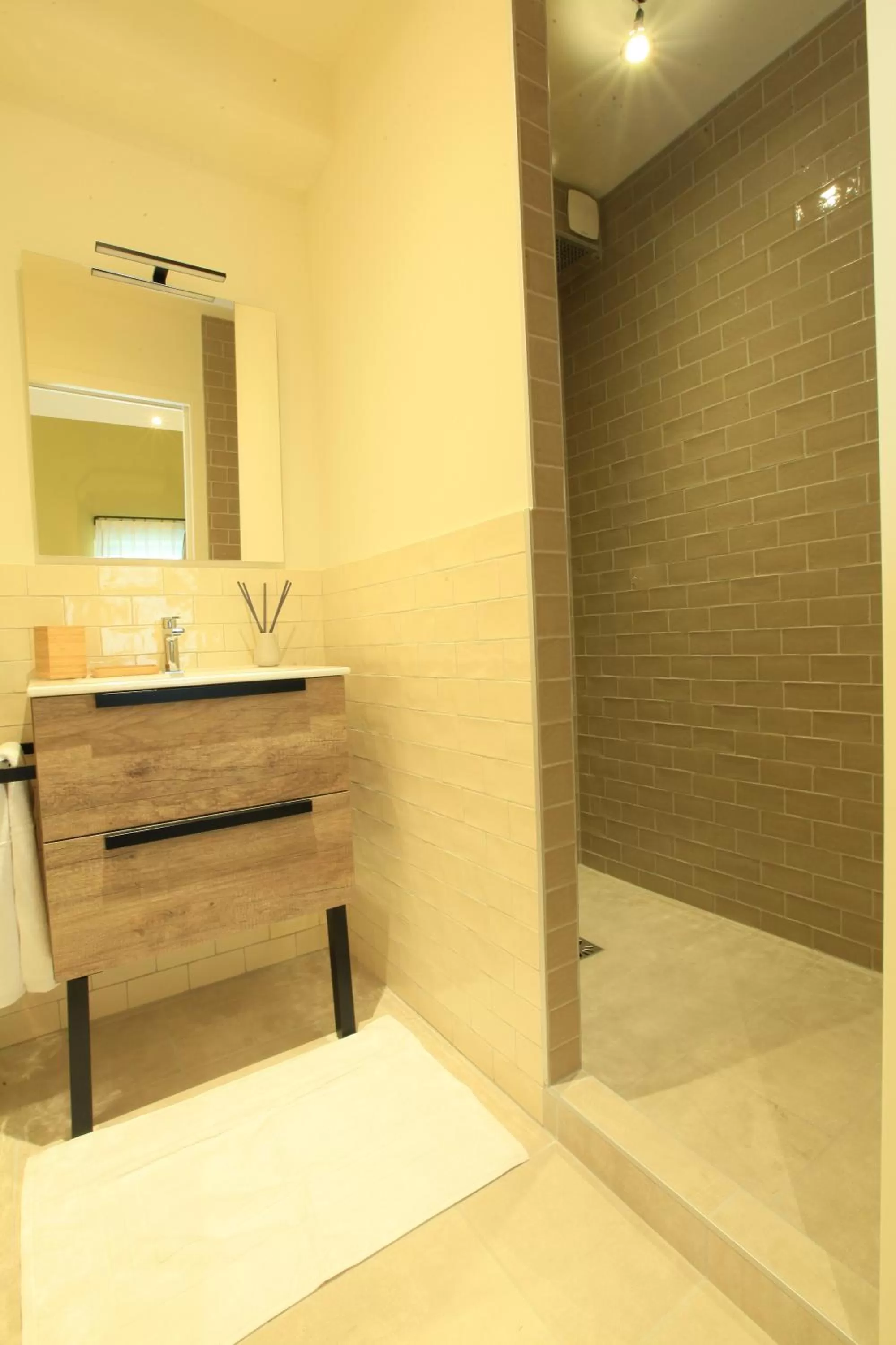 Bathroom in Chambres D' hôtes Les Ormes