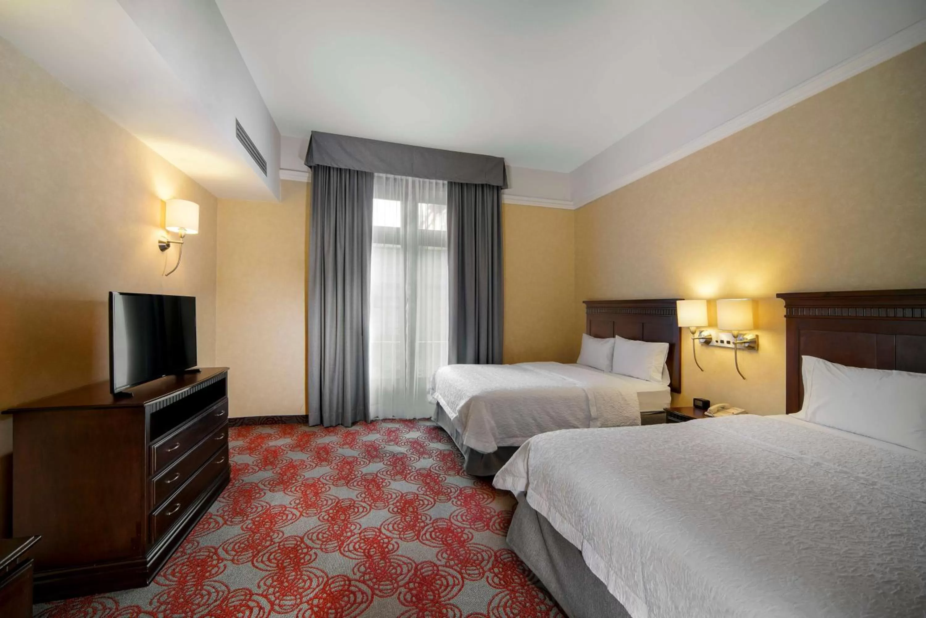 Bed in Hampton Inn & Suites Mexico City - Centro Historico