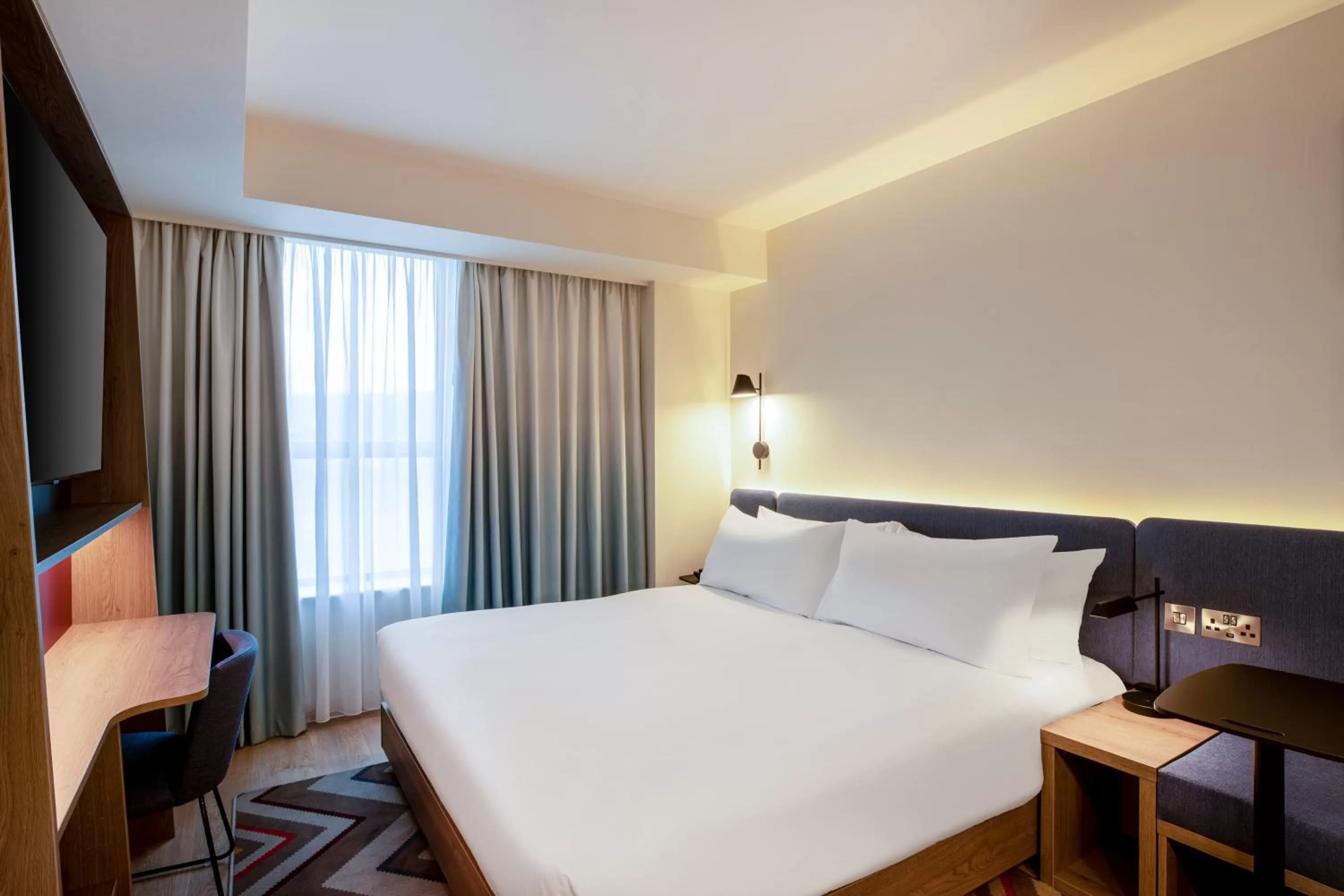 Bed in Hampton By Hilton Bath City