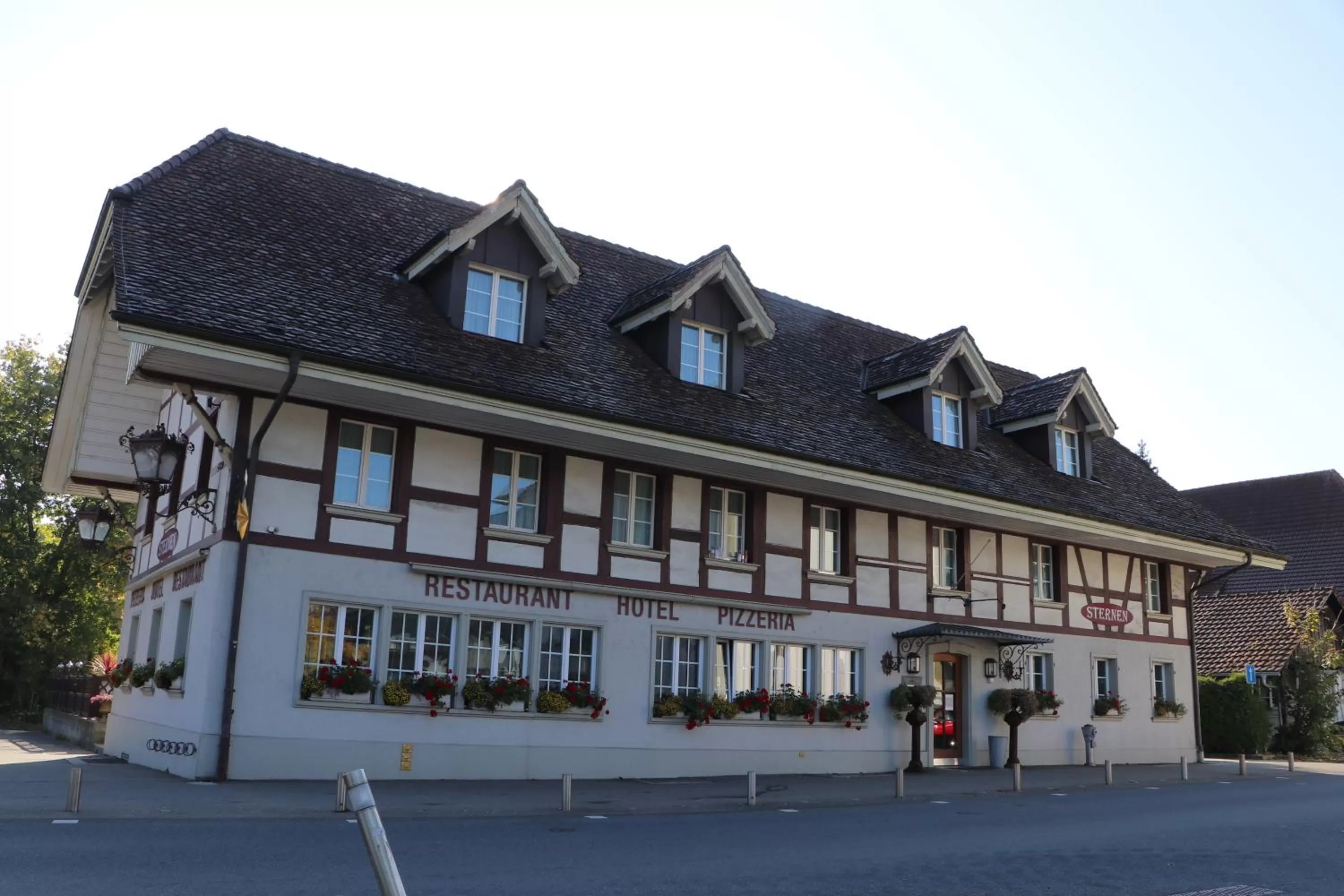 Property building in Hotel & Restaurant Sternen Köniz bei Bern