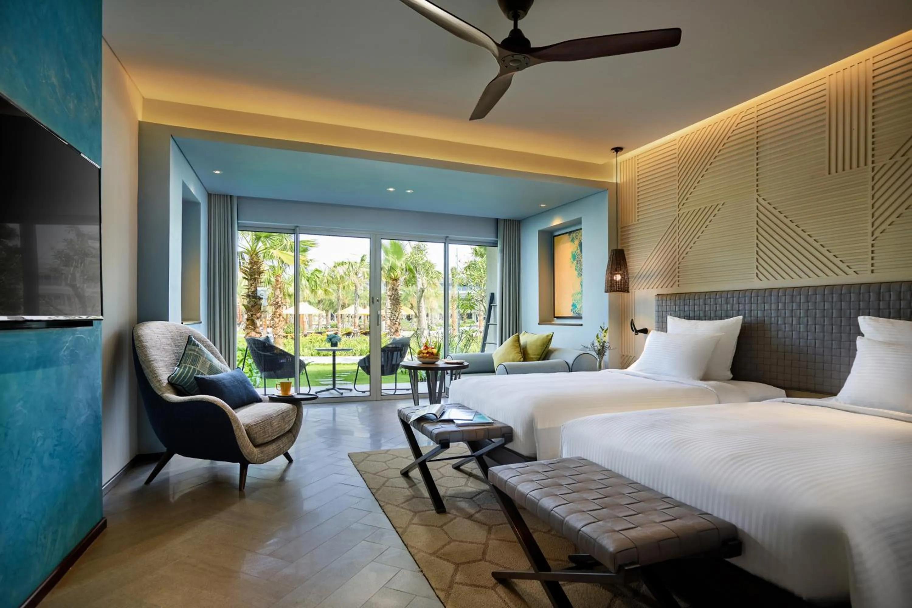 Balcony/Terrace, Bed in Pullman Phu Quoc Beach Resort